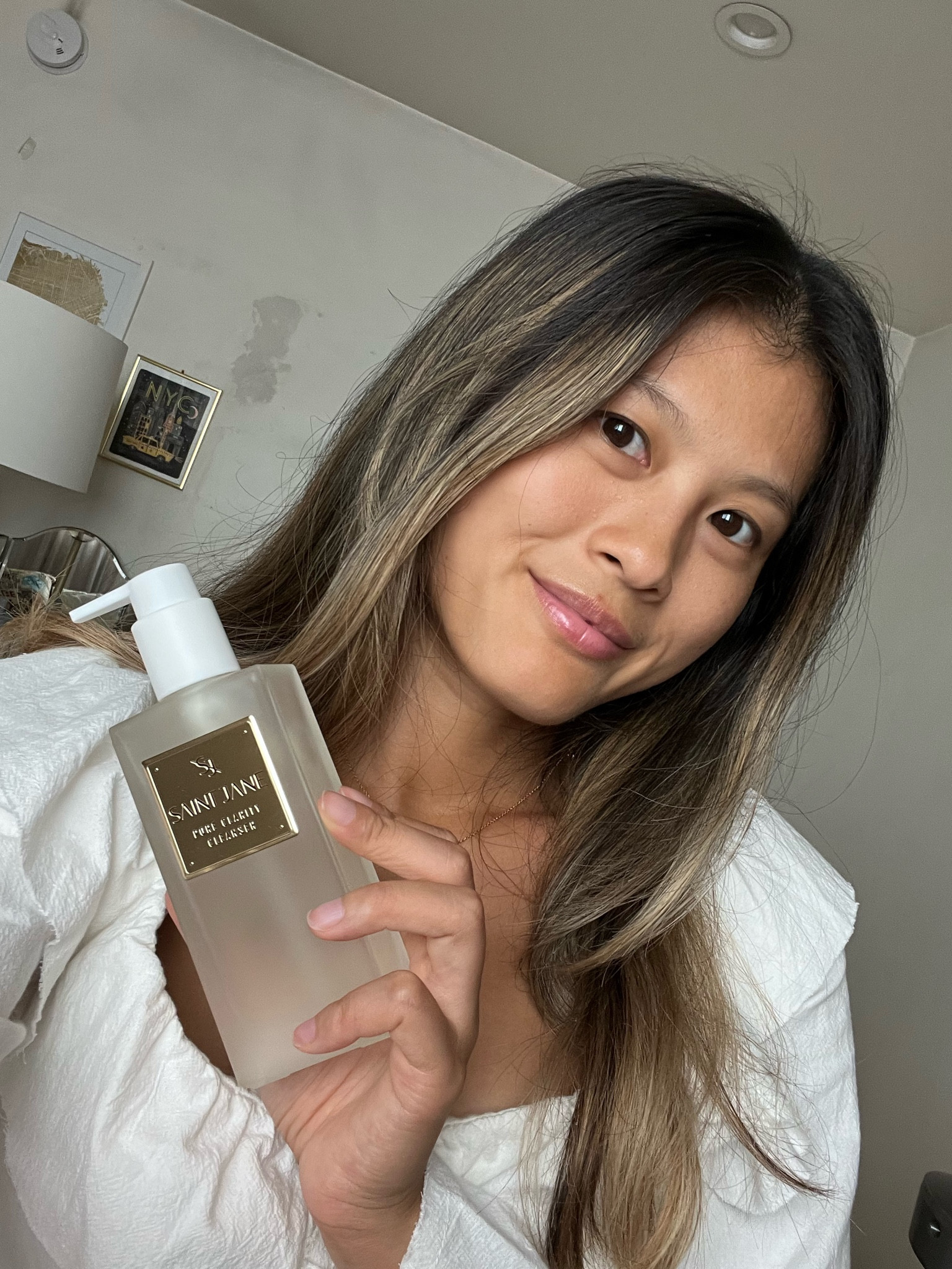 The formula of the Pore Clarity Cleanser from @saintjanebeauty is luxurious and feels so gentle on my skin yet effective
° What I Love
Gentle formula
Leaves skin hydrated
Smells amazing
It effortlessly removes impurities without that dreaded tight feeling afterward. My skin feels refreshed and balanced after! And I absolutely love the scent - it's subtle and natural!

#LTKBeauty #LTKFindsUnder50