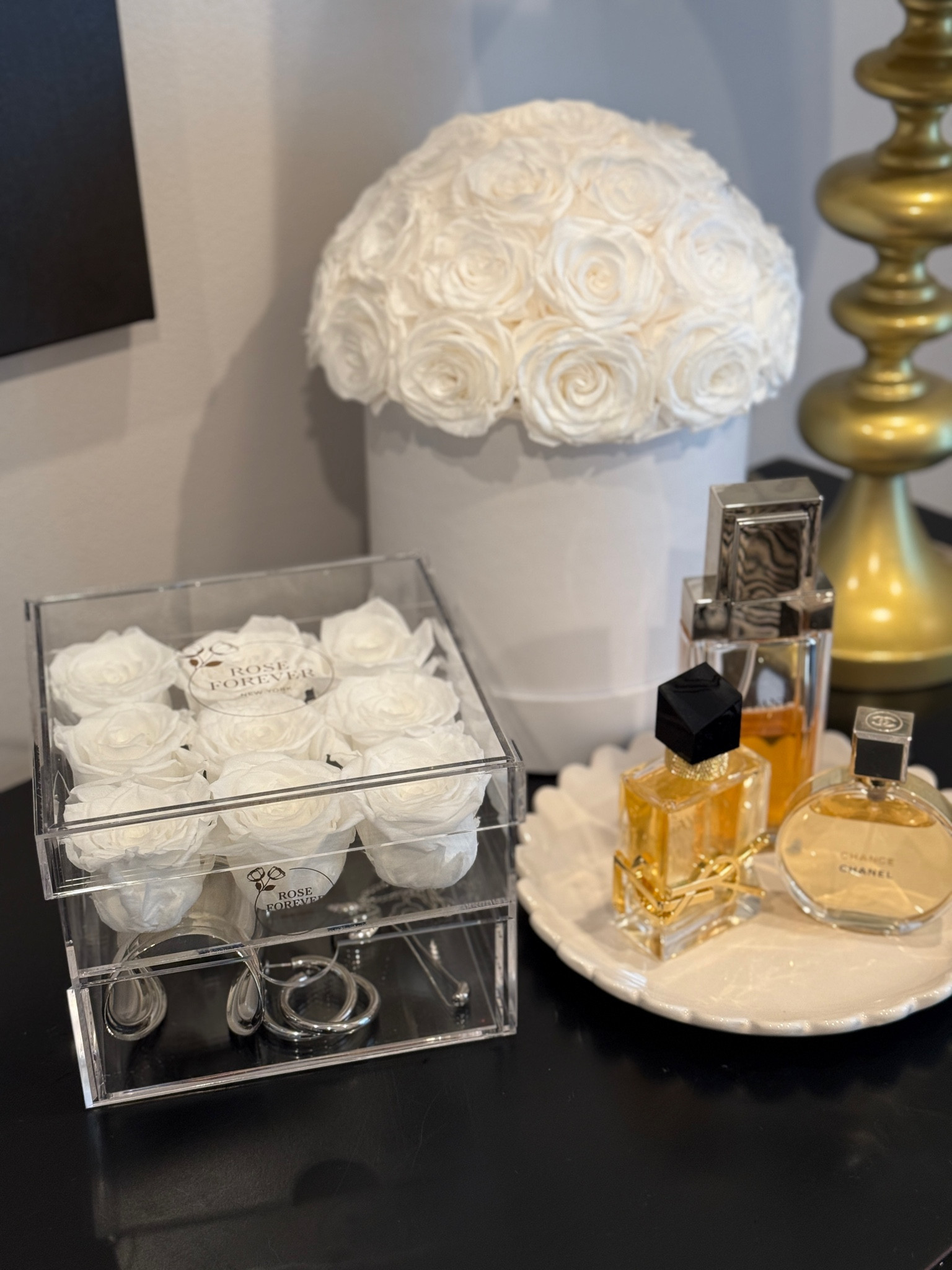 functional? And beautiful 
Great gift ideaa

beautiful forever rose are not only beautiful and stay gorgeous for months, it can be functional as well.

How beautiful is this acrylic box with roses and storage drawer for your treasures:)

With gift season fast approaching this is one of those gifts that will be treasured.

Perfect gift for Bridal showers, anniversaries, Birthdays and the Holiday season. 

Great way to propose..ring box in drawer

Several colors & options available!

Black Friday deals now with up to 30% off

Robe Amazon find

Perfumes 
YSL
Tiffany
Chanel 

Throw Hermès  