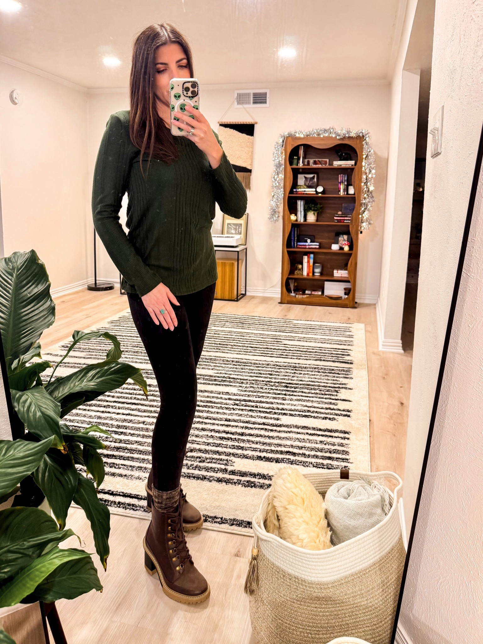 Cozy forest-green vibes today 🍃
Wearing my ribbed knit sweater, black leggings, and lace-up heeled boots — the perfect winter-casual outfit that still feels put together. Love how the deep green pairs with neutrals, and these boots give just enough height without sacrificing comfort.

Great for everyday wear, errands, or a cozy dinner night. Linking similar sweater, leggings, and my go-to boots below!

winter outfit, green sweater, ribbed knit top, black leggings look, lace-up boots, casual winter style, neutral winter outfit, comfy chic outfit, everyday fall outfit

 @shop.ltk #ltkfashion #ltkstyle #ltkwinter #ltkfinds

