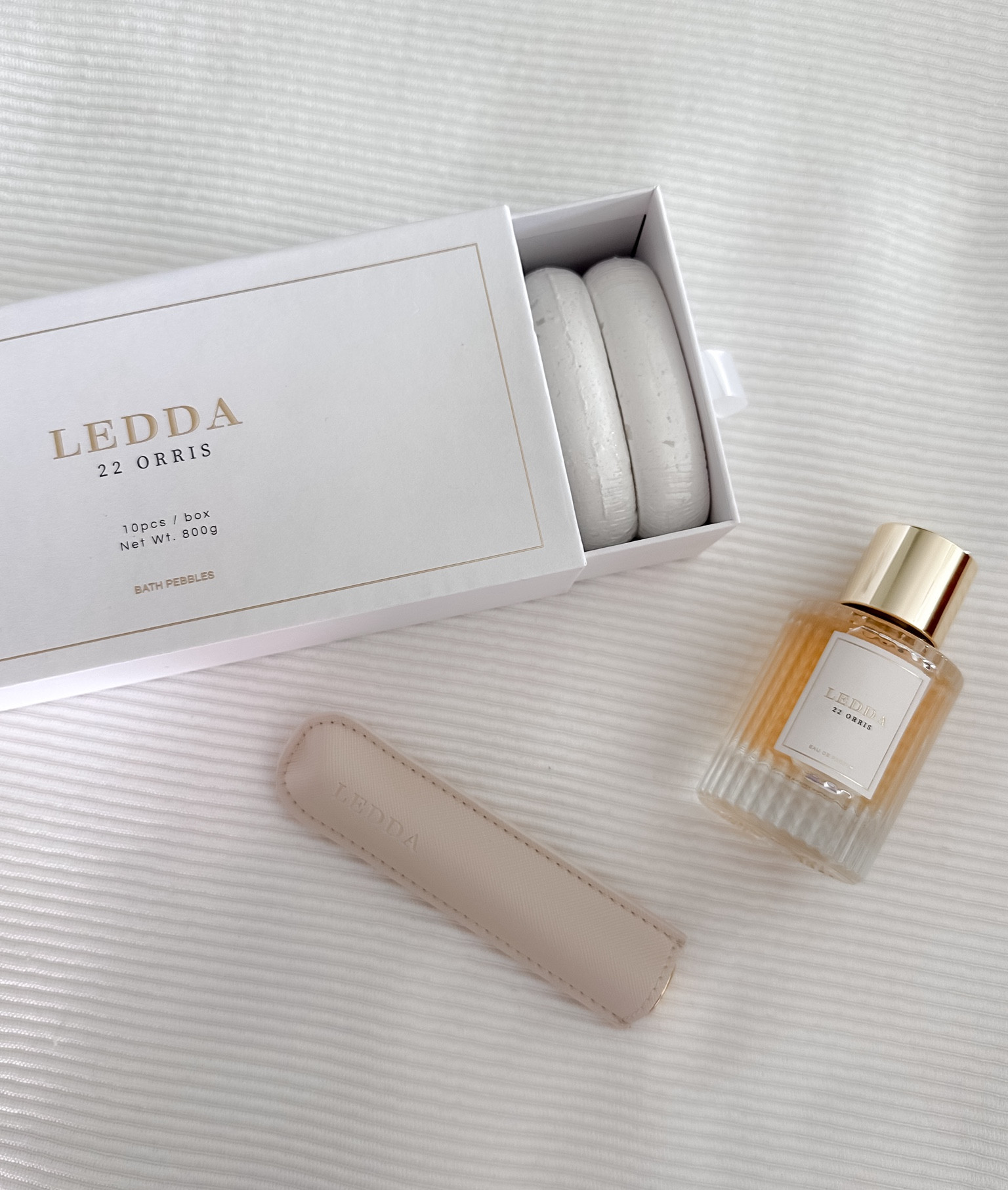 Spring in a bottle 🎀⛅️🩰🌸

The dreamiest smell for Spring.
Ledda 22 Oris is a luxurious intimate fragrance with hints of pink pepper, pear leaf, and fresh freesia combined with sheer jasmine, creamy orris extracts, and lily of the valley. 

This fragrance is beautiful for Spring and Summer. It’s by far my favorite perfume! 

You can shop my perfume & other @ledda products at the links below! 

Don’t forget to follow me to shop my favorite brands, stay up to date on current sales, and to keep up with what’s trending!

#ad #ledda #momentsinledda #fragrance #style #perfume #classy #travel #scent #bride #styleblogger #liketkit #shopltk #springstyle #beauty

#LTKbeauty #LTKGiftGuide #LTKfindsunder100