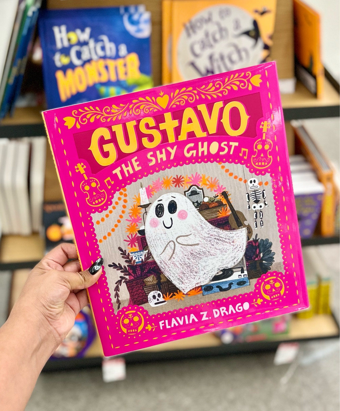 Found the cutest little ghost book that you must add to your little ones spooky bookshelf🥹 only $10 online!

#LTKbaby #LTKkids #LTKSeasonal