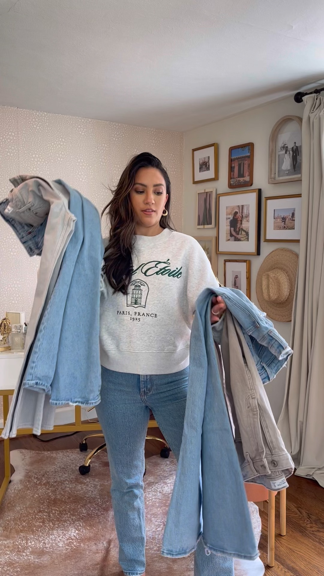 Abercrombie sale favorites!

SIZING:
Jeans: 27 SHORT
sweatshirts: medium
baby tee: medium
bodysuit: small