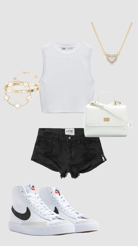 Simple / cute outfit idea !! ⚡️🫶🏼

#LTKstyletip #LTKFind #LTKSeasonal