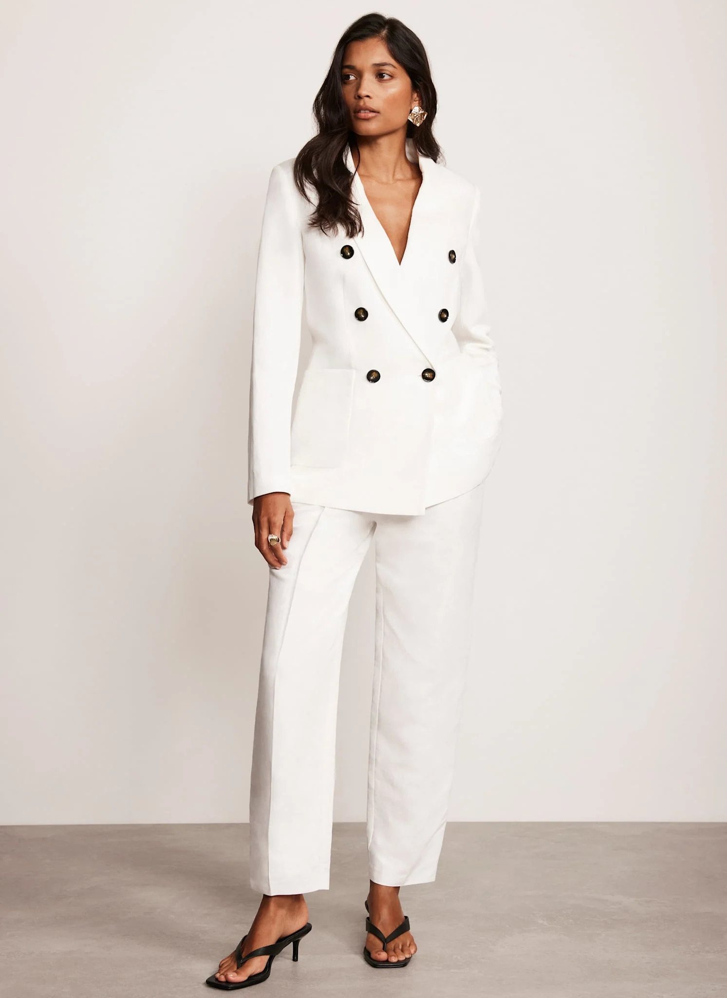 White Linen Blend Barrel Trousers | Mint Velvet