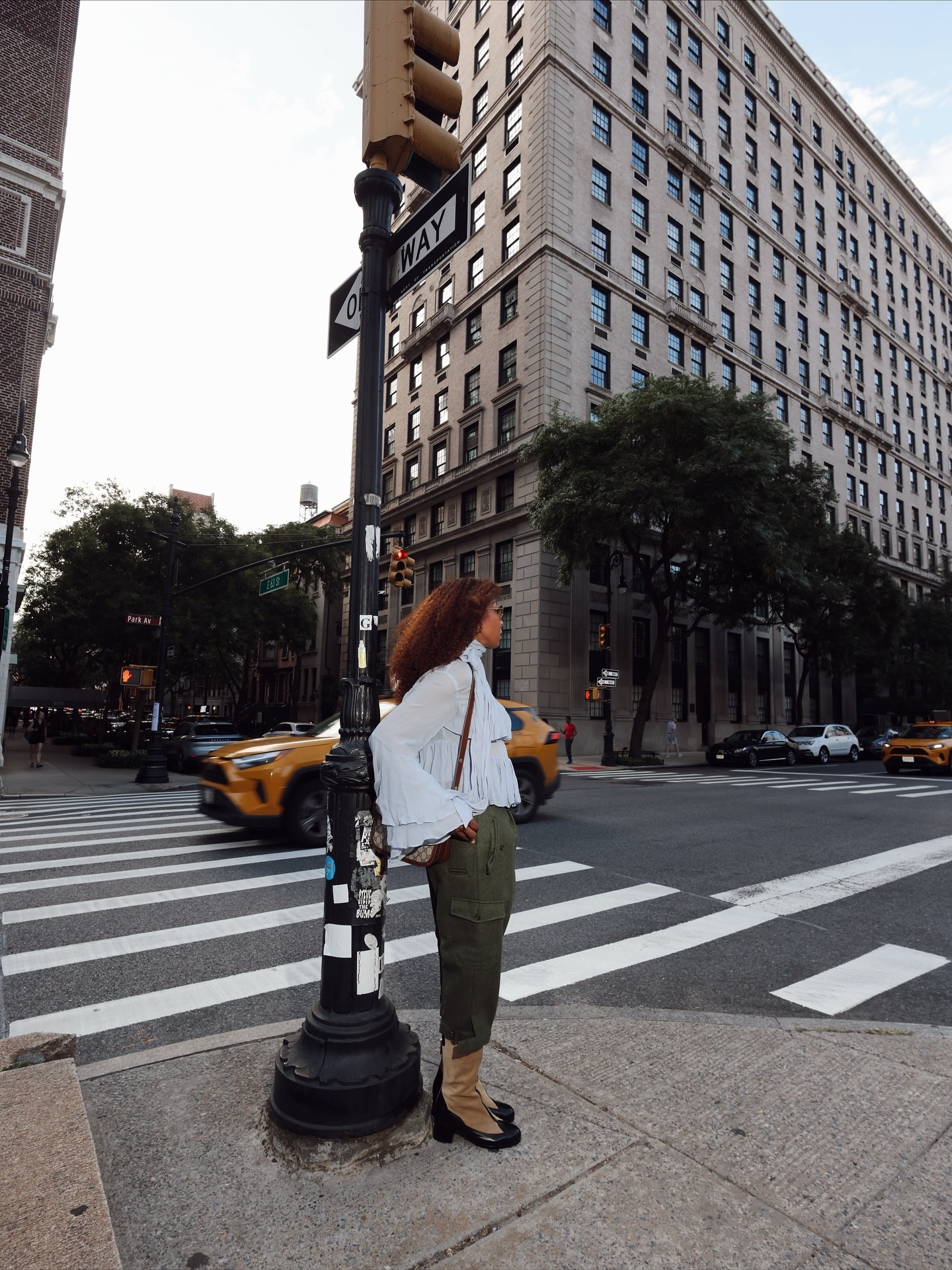 This was on one of the last warm jacket less days in New York.  Europe is way colder than over here I’m telling you! One day it’s a jacket next a t-shirt. That weird window of fluctuations is October now. The wool culottes were found in a €5 bin at a random vintage Parisian shop.  I took one look at them and thought: “you’re coming home with me”  Note: I wasn’t allowed to try them on mind you so pure guess work at its finest. The @chanelofficial boots have that Victorian-esq vintage look that always appeals to me.  Same for the @gucci I know it’s the vintage seventies look of it that had me pull the trigger, same for the blouse.  I’ll never not gravitate to anything a. Ruffled and b sheer.  It’s like a moth to the flame 🔥 🍁

Links on my shopmy /bio /stories. The blouse I linked to a couple of similars to get this vibe since it’s been in my wardrobe for over a year now. 

📸 @yarki9