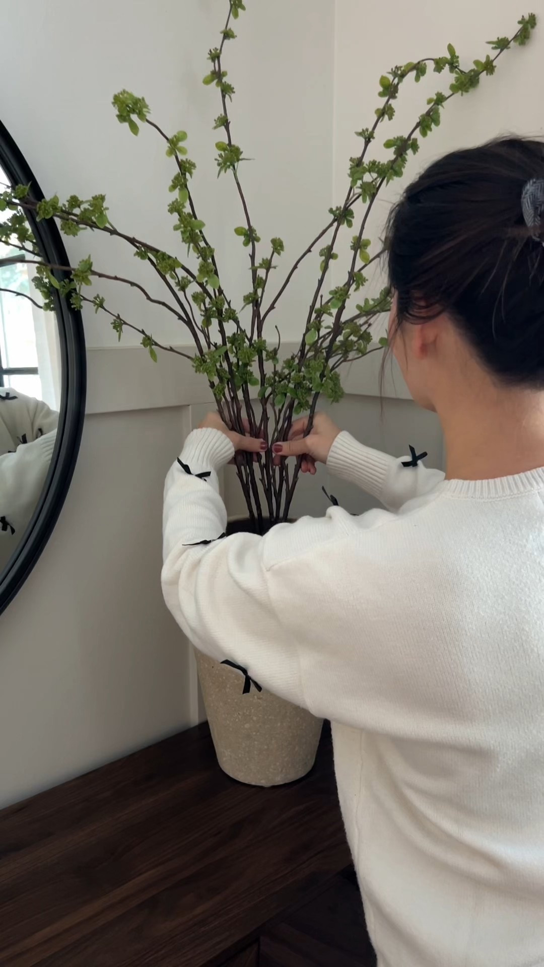 Modern neutral organic sideboard decor for spring!


#LTKFindsUnder50 #LTKSeasonal #LTKHome