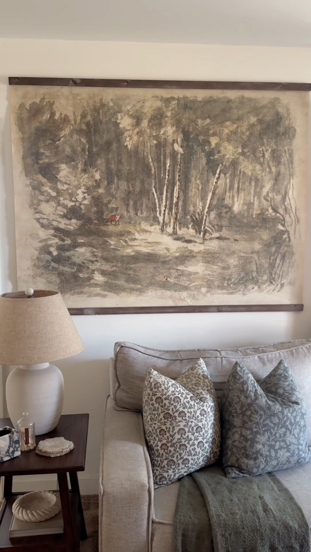 large tapestry from Anthro! it’s super lightweight so it’s a great renter friendly option ✨ 


large artwork, artwork, tapestry, home finds, Anthro, Anthro home finds, Anthropologie home decor 