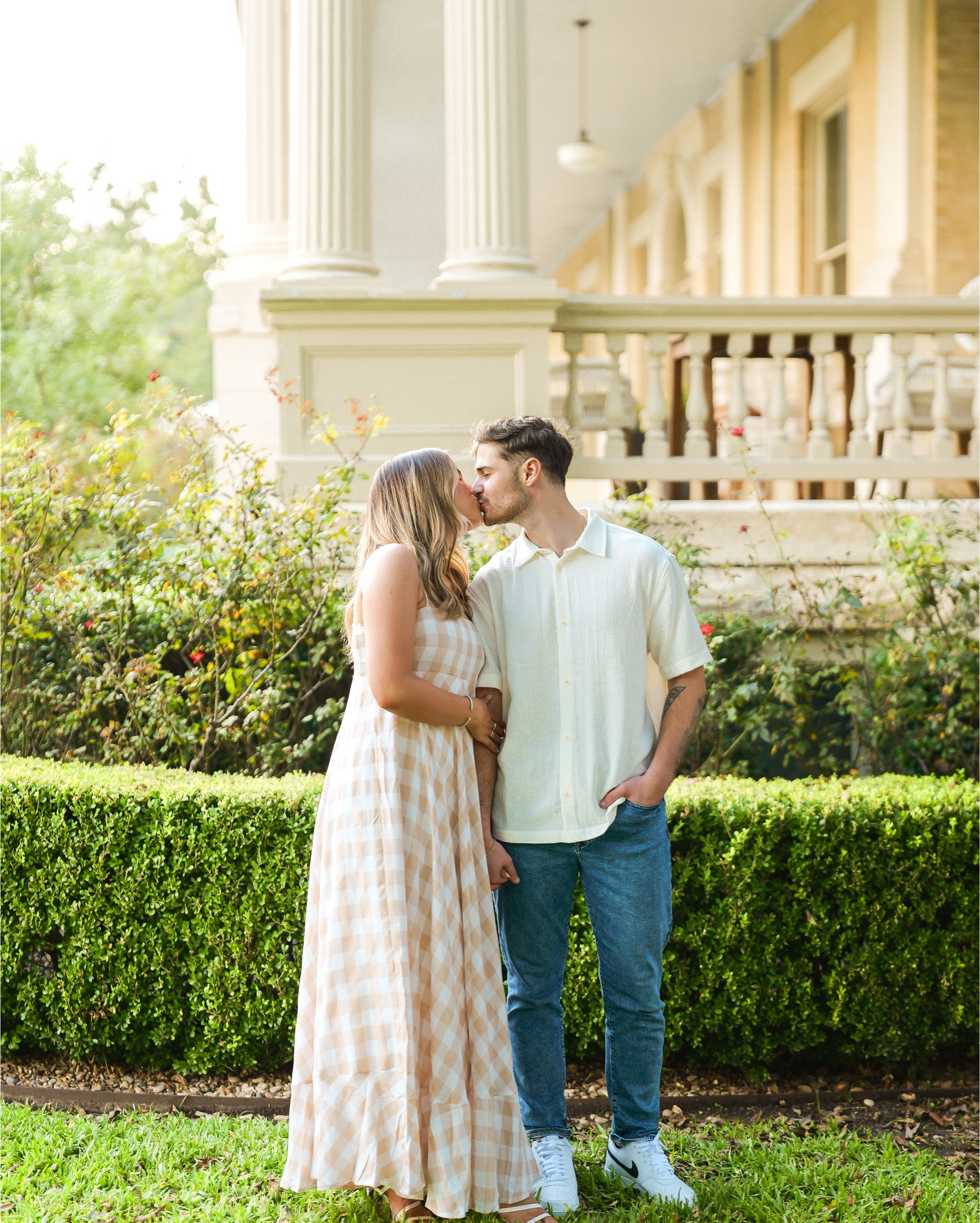 Engagement photos🤍

#LTKFindsUnder50 #LTKStyleTip #LTKCyberWeek