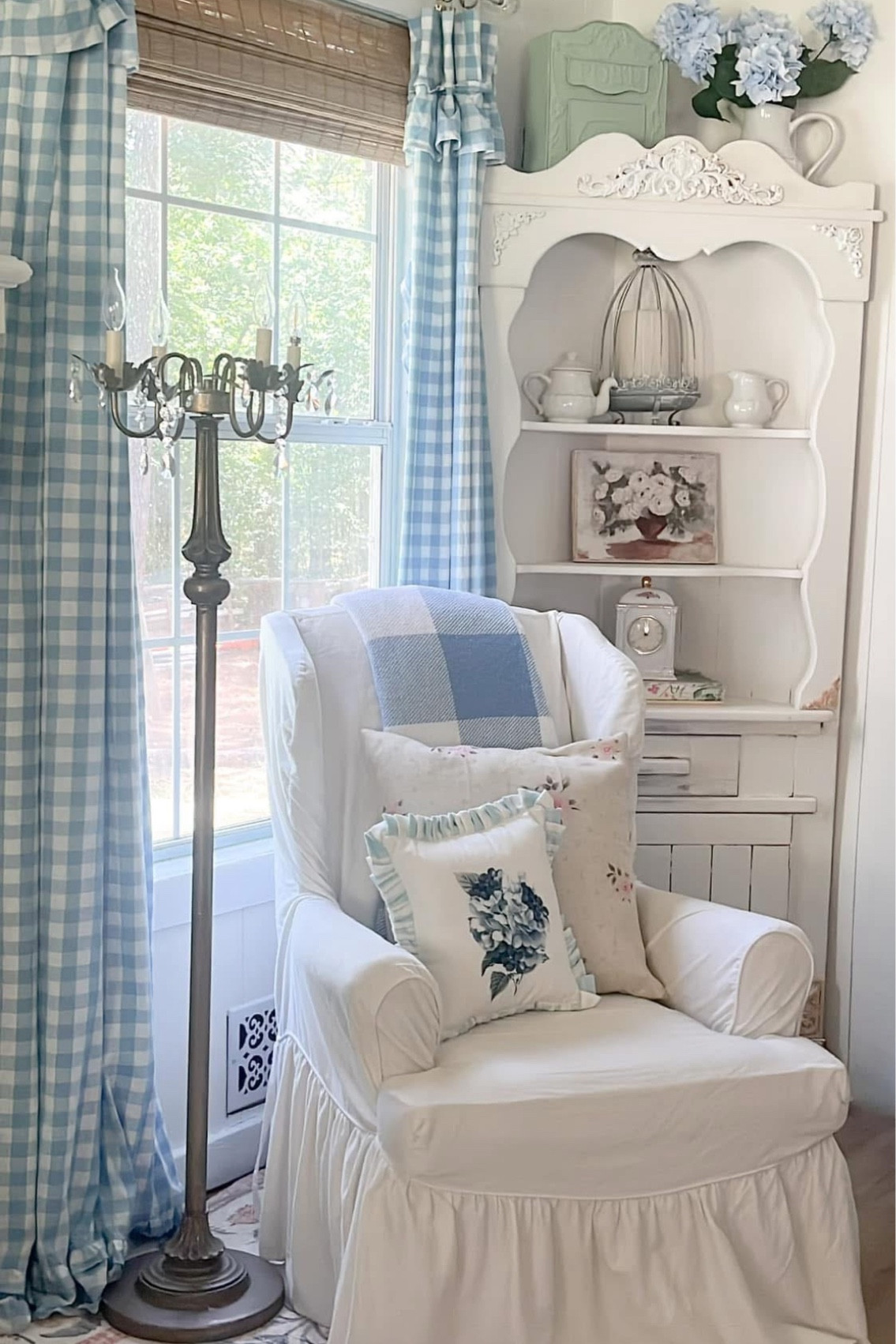 Cozy corner 

#LTKHome #LTKSeasonal #LTKFindsUnder50