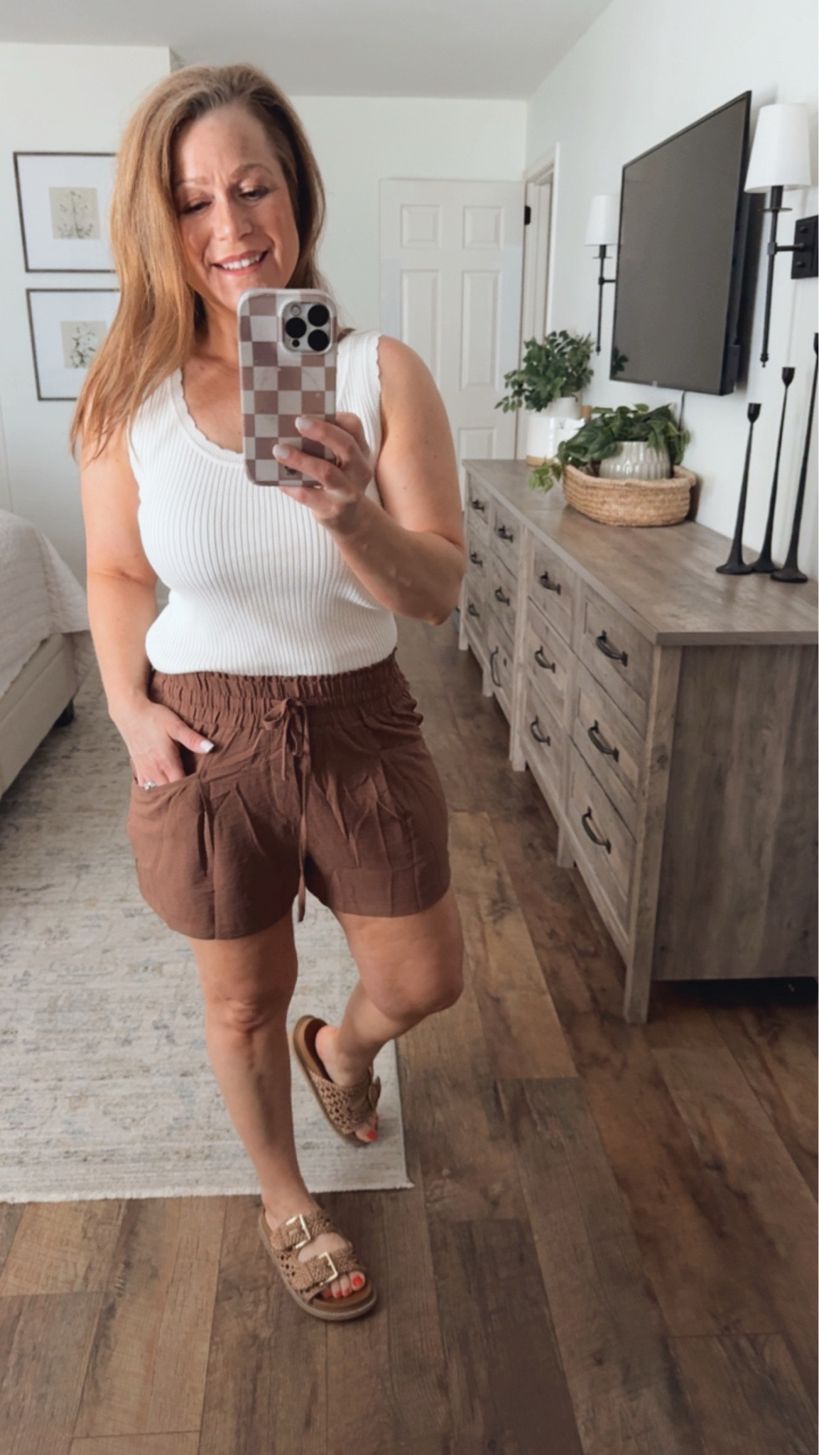 Spring + summer outfit inspo

•Sleeveless scallop detail  tank
•shorts 
•Sandals 

I wear a small in top and shorts 
Shoes TTS

#LTKMidsize #LTKootd #LTKPetite