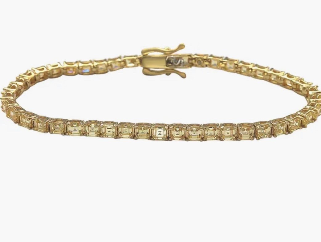HOLY MOLY this is 89% OFF! originally $872.00 and ON SALE for $89.99😳🤩

#LTKSaleAlert #LTKselfcare #LTKootd