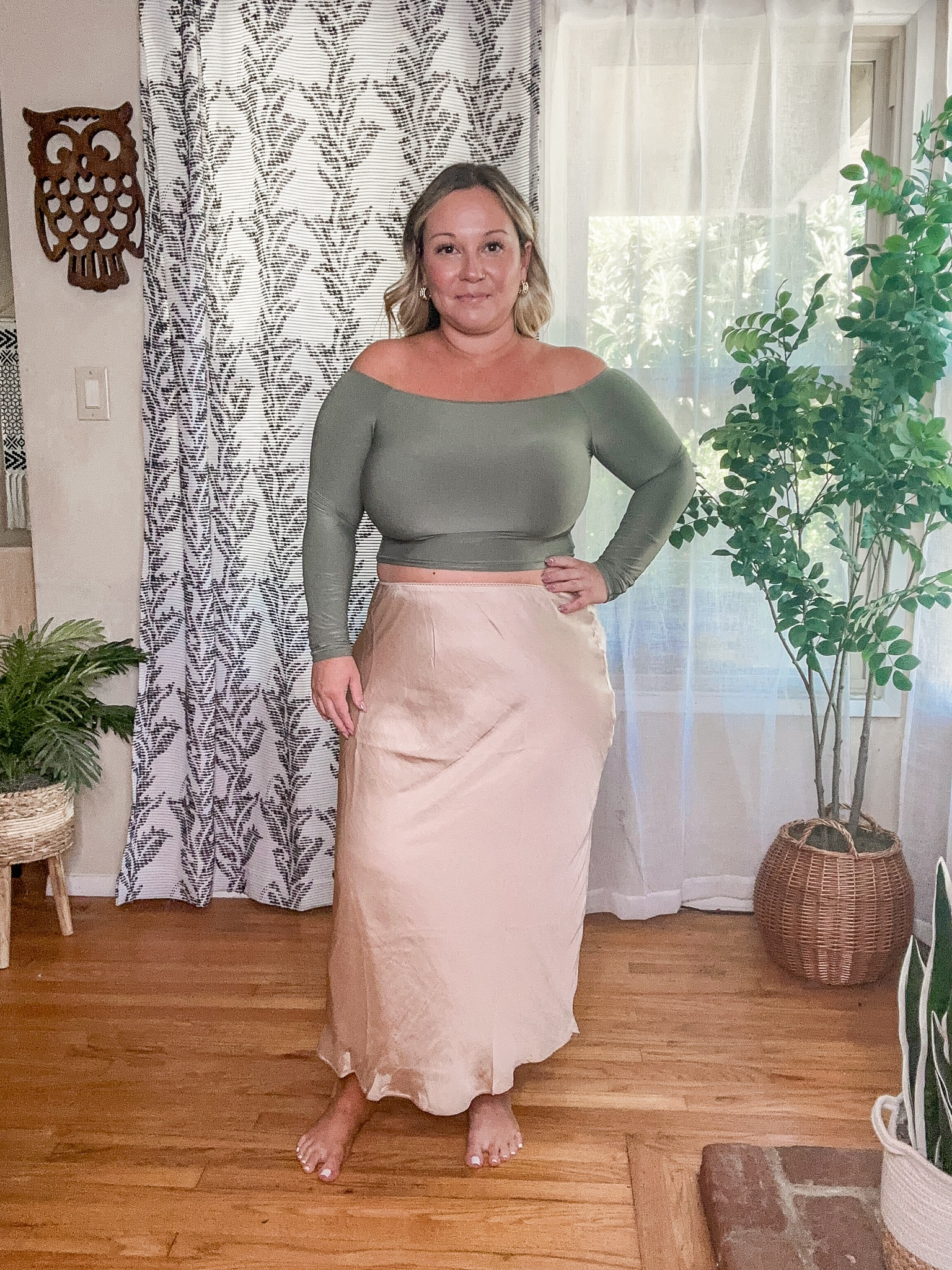 AE/Aerie fall styles 
Crop top size XL 
Satin midi skirt size large 

Fall trends, fall styles, fall outfit, petite style, midsize style, size 12, size 14

#LTKSaleAlert #LTKMidsize #LTKSeasonal