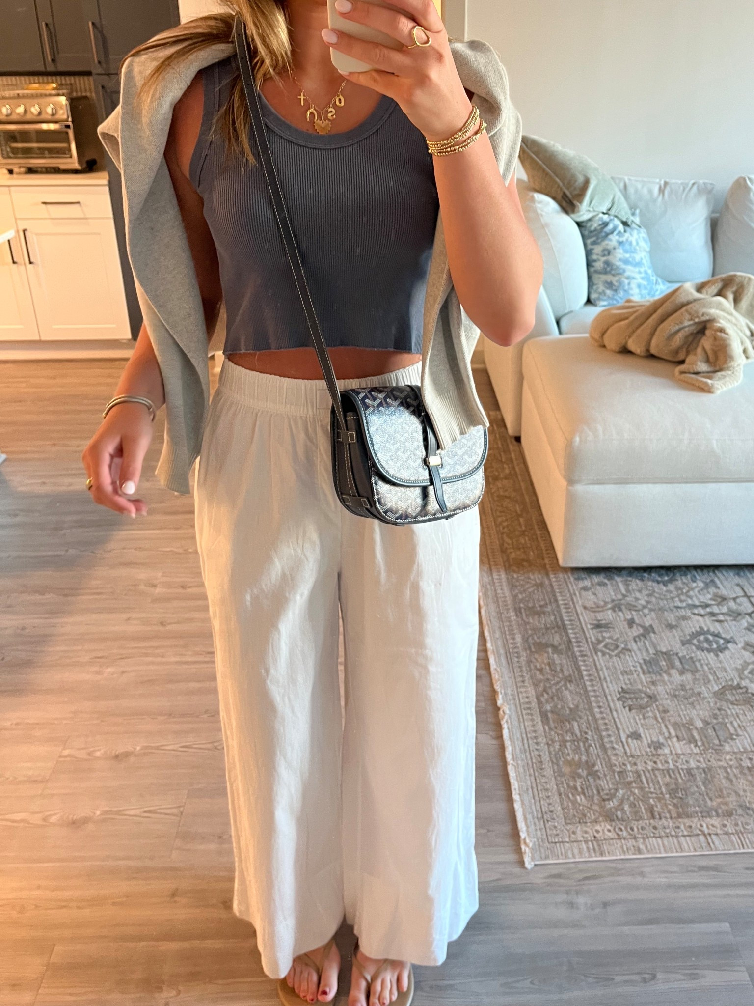 Casual summer outfit

#LTKSeasonal #LTKFindsUnder100 #LTKStyleTip