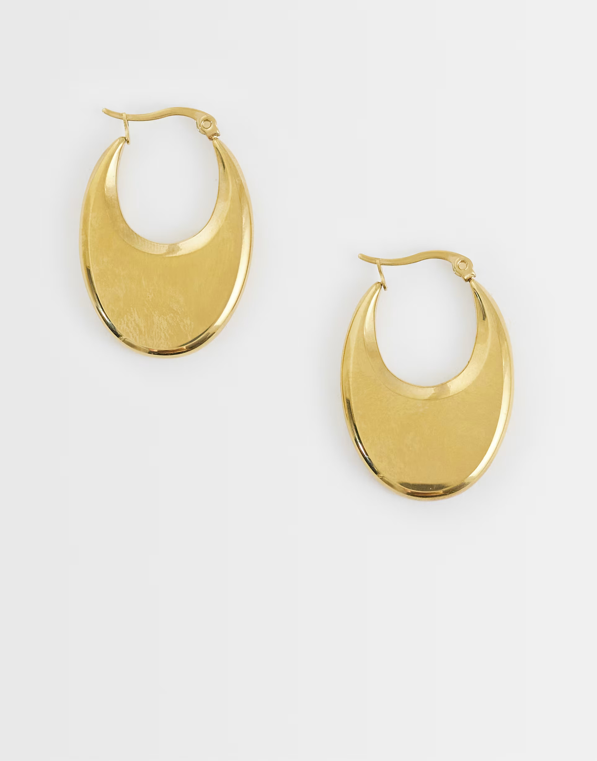 Kaiia exclusive chunky oval hoop earrings in gold | ASOS (Global)