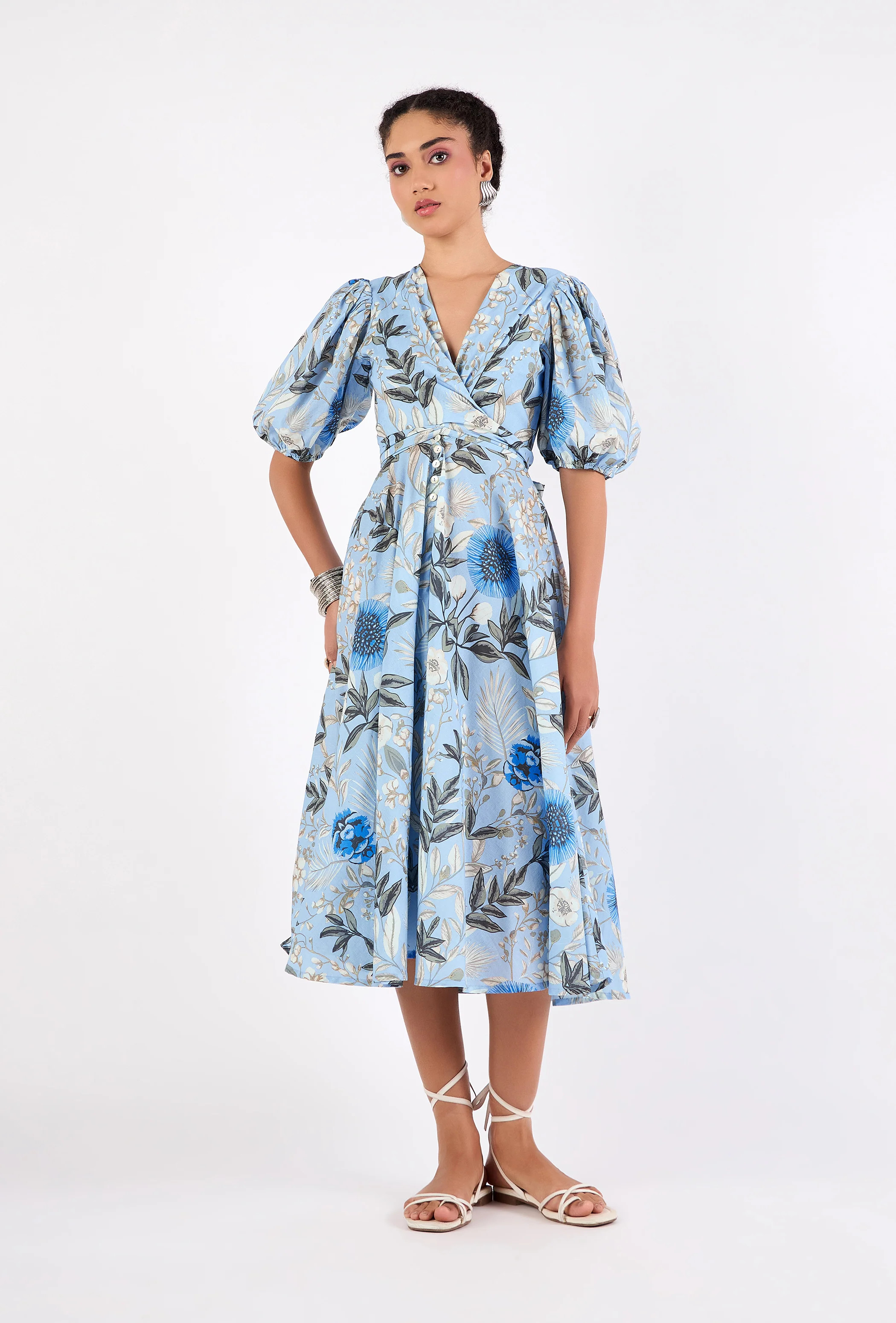 1379 Lola | Beyond By Vera