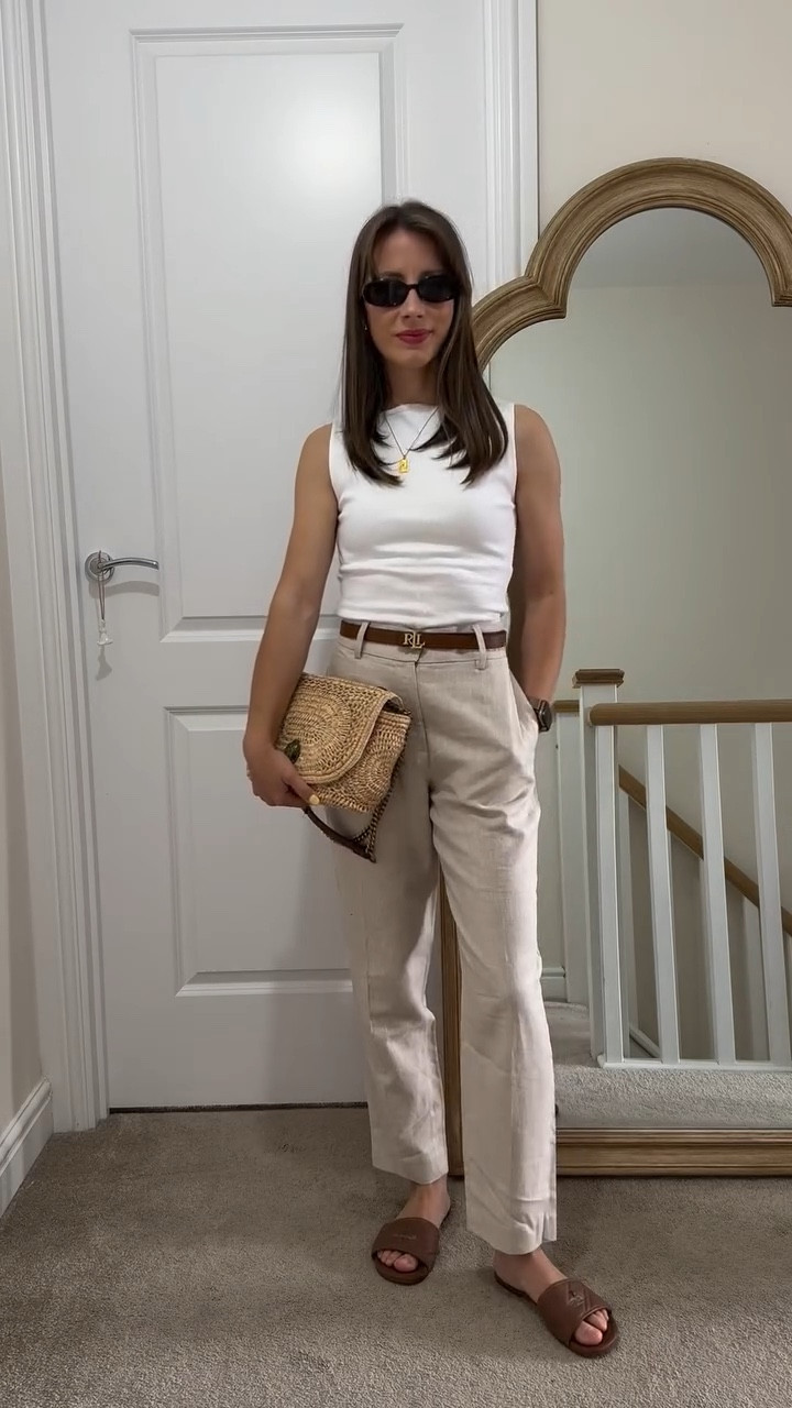 Only fitting to share some summer looks as we are about to have a heatwave in the uk ☀️🕶️👒

Let me know which outfit you like the best in the comments.. 

Bag @kurtgeiger @shoeaholics gifted