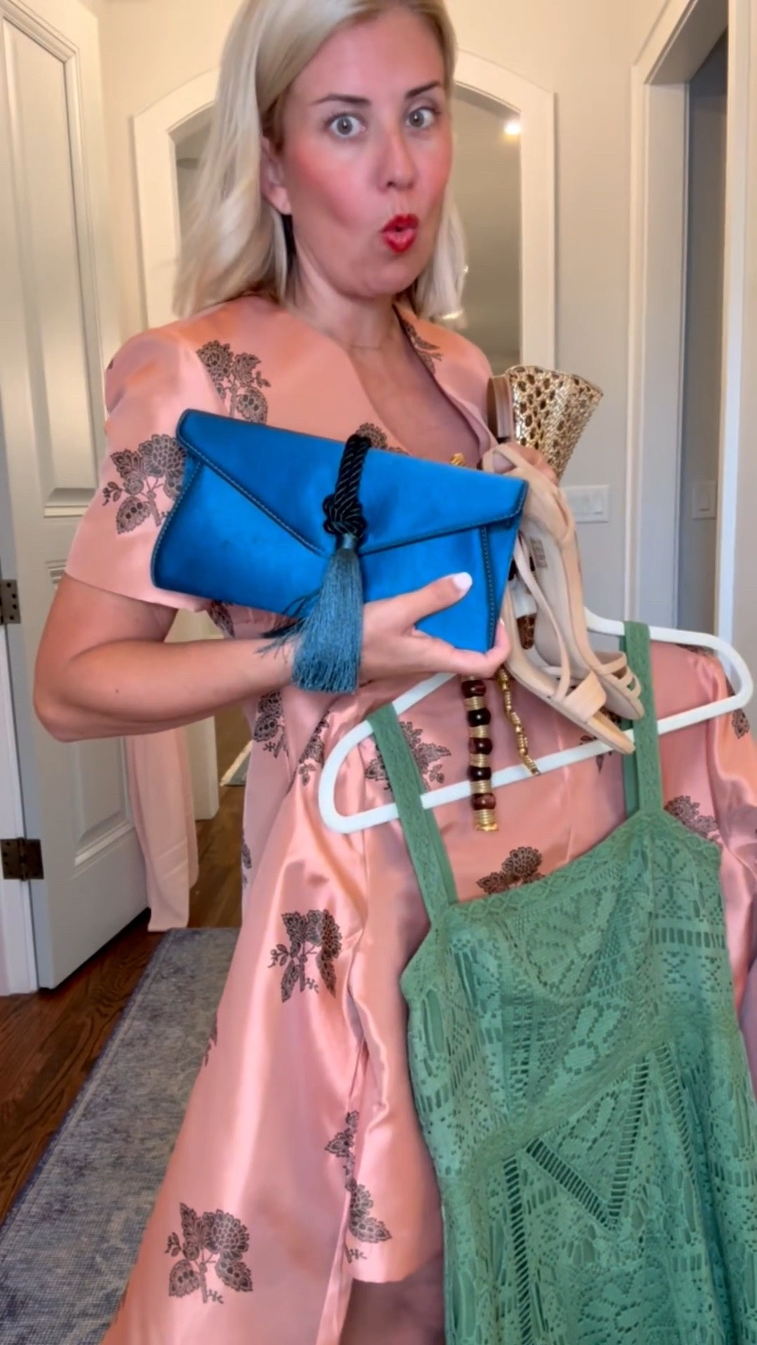 Tnuck Friends & Family Sale
9/22 -9/24
 
20% off orders over $250
25% off orders over $500
30% off orders over $1000
Code: FAMILY                             Well there’s a reason @tuckernuck is a go to for me - dressing us head to toe no matter what the occasion! And, girls, remember, we are mixing and matching and wearing pieces together and with other things too, got it? 
Pro tip: don’t overlook the jewels & bags!
 Sizing: Short dress 4
Jacket S Heels 8
Green dress S (need xs) Flats 7.5  

Honored to be a #tuckernuckpartner !