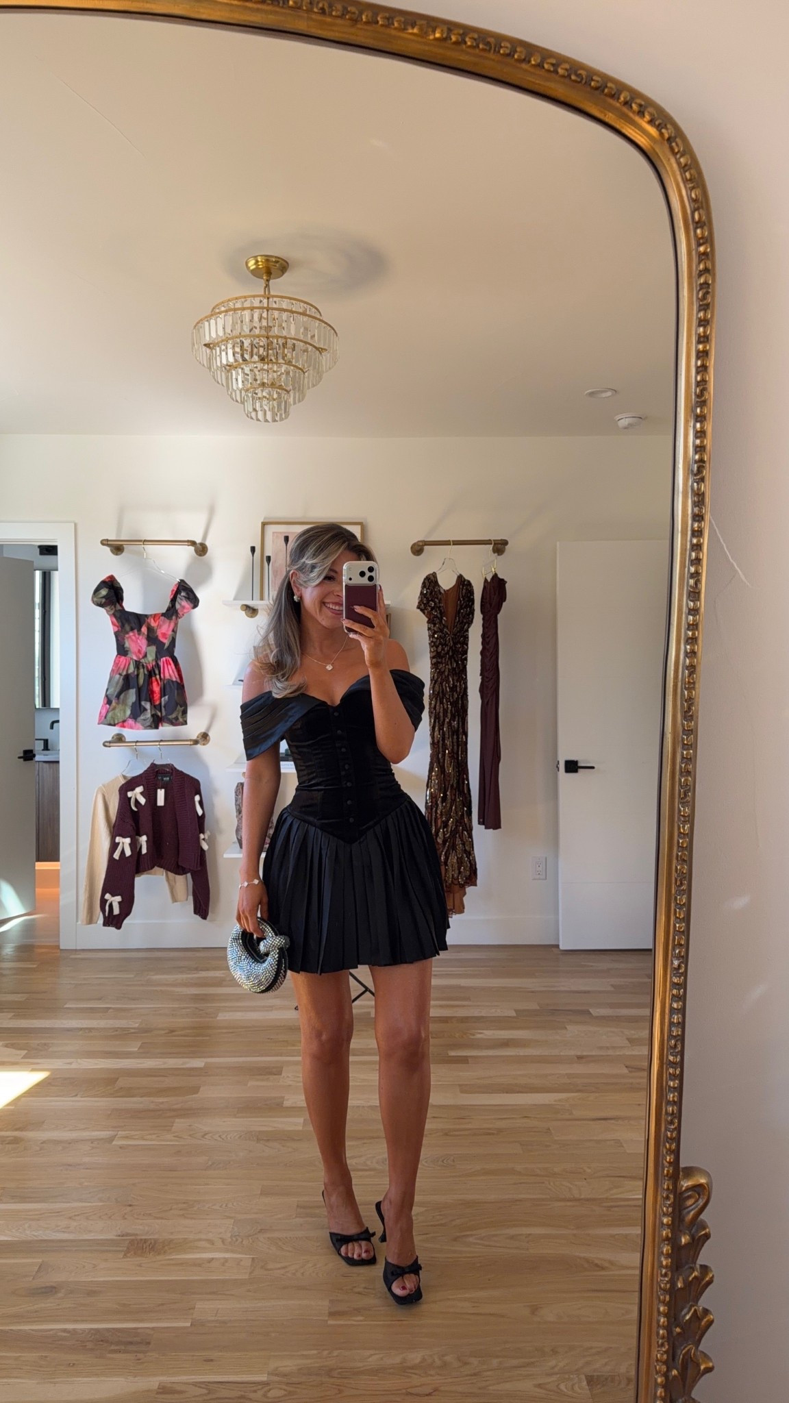 Black velvet off the shoulder corset style mini cocktail wedding guest dress

Wearing my usual small/2

Electric picks code: emerson20

Wedding guest
Formal event
Black tie
Cocktail
Velvet
Special occasion
Fall party
Winter event

#LTKParties #LTKSeasonal #LTKWedding