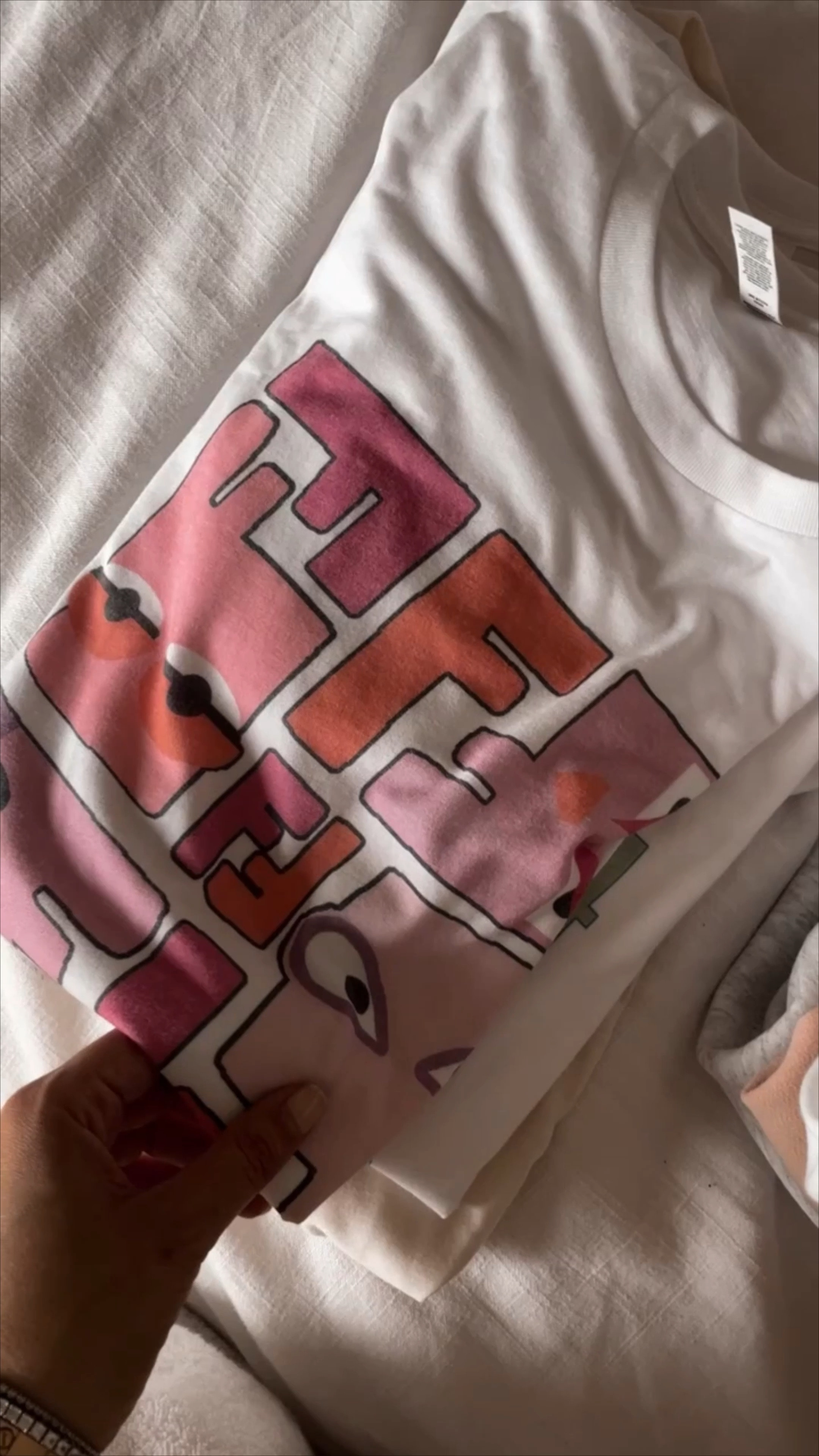 @sassyqueenboutique graphic t-shirts and sweatshirts // code ASHLEYROBERTSON 


#SassyQueen #SassyQueenPartner #shopsassyqueen #ad 