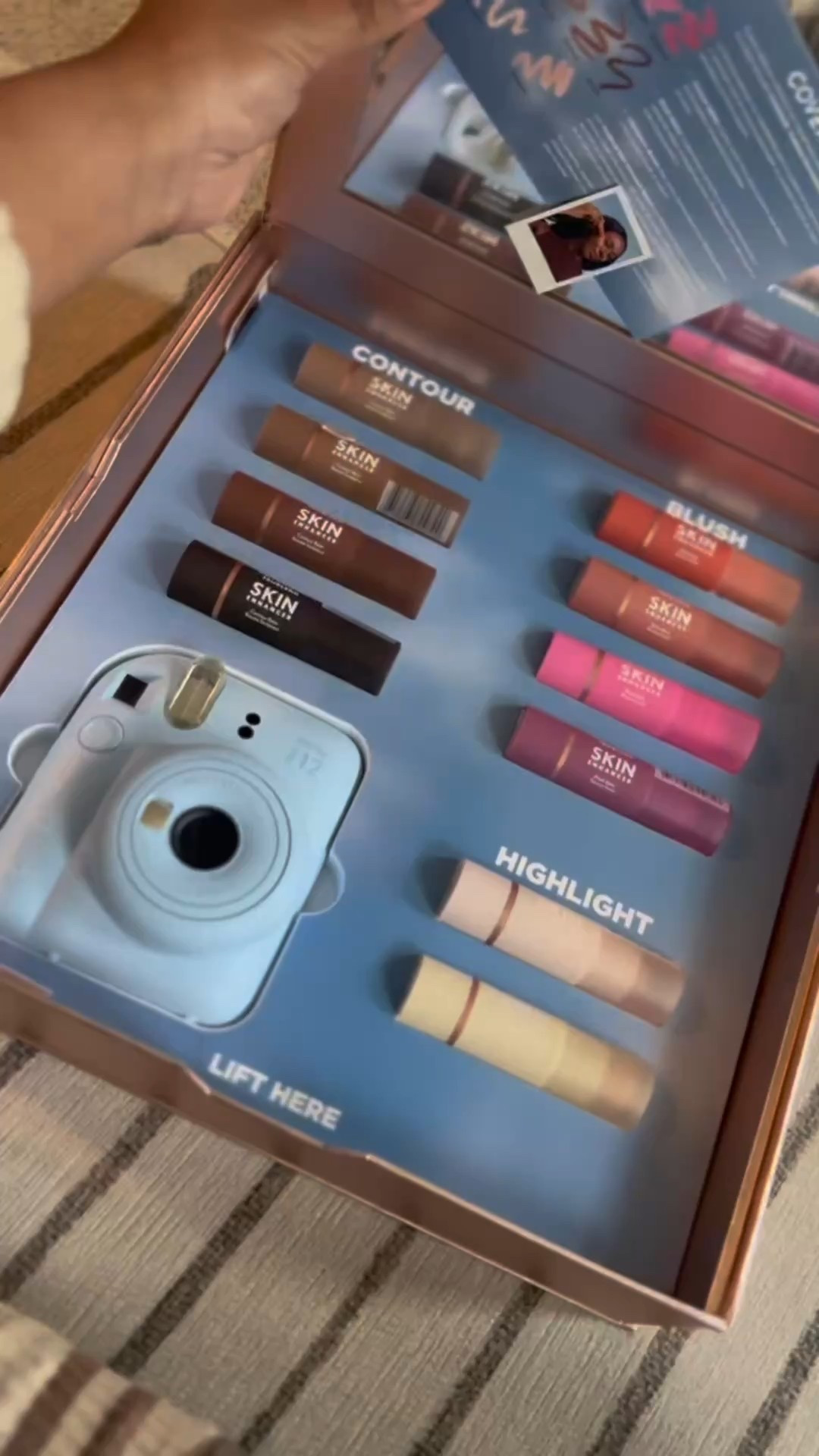 Covergirl sent me the most gorgeous gift box featuring their new Skin Enhancer Balms! I’m a simple makeup girlie, but I can’t wait to play around and add a little glow + color to my routine 😜

#LTKBeauty #LTKStyleTip