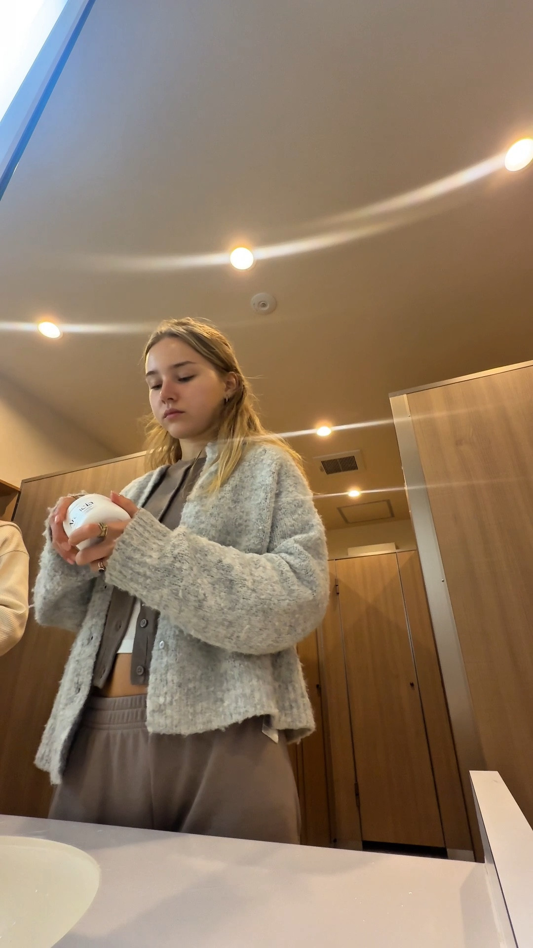 skin cycling: retinoid night⭐️⭐️⭐️
CODE LIFEWITHMILS for discount on Dr Sam’s (the retinoid) and Yesstyle!!