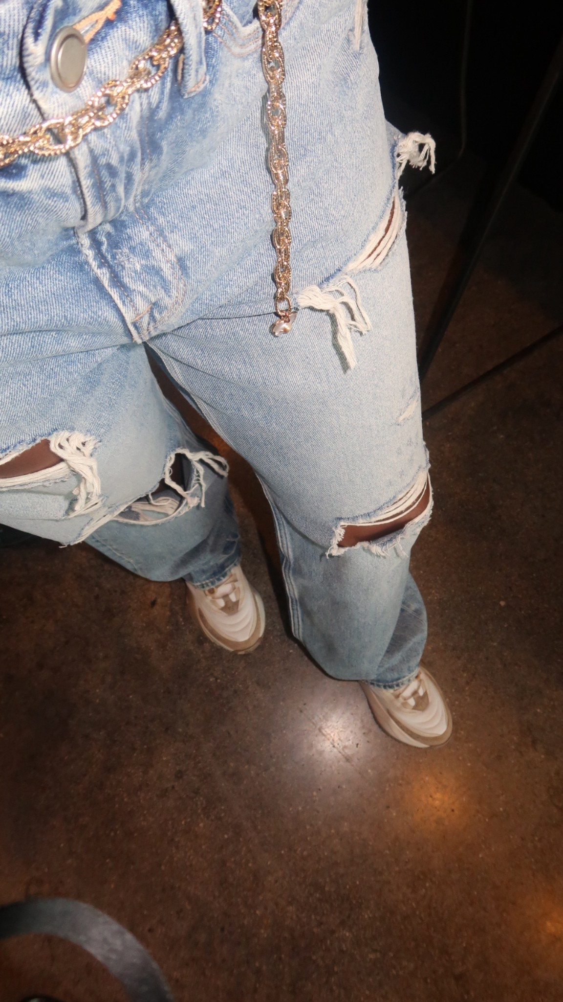 Good American jeans 

Size small  I’m 5’4 | 140lbs | 36D -27 -40  • IG & YT: kirasfashionfinds TT: kiraabboud  