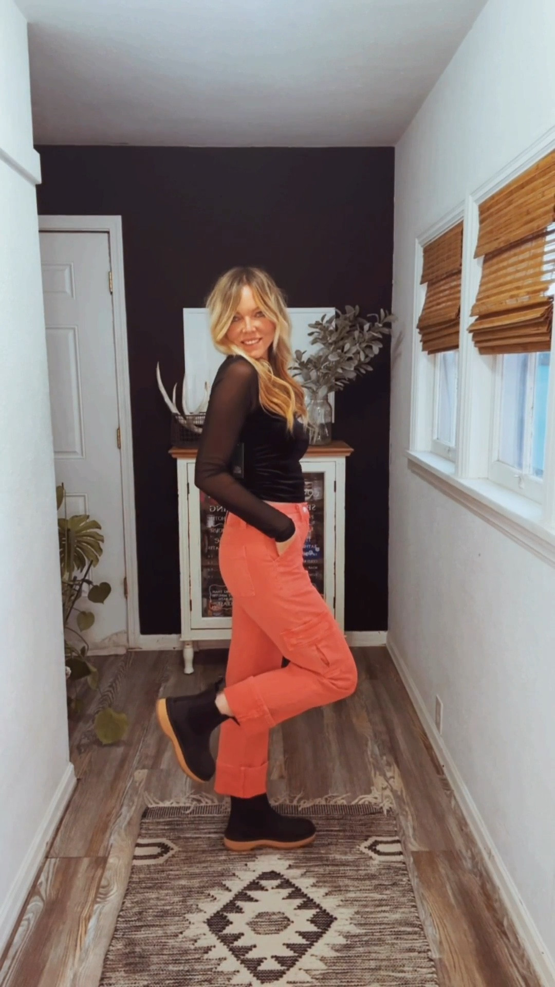 5’7 140 lbs 
Hurry items are almost sold out !!! 

Top small 
~Pants small

#LTKGiftGuide #LTKHoliday #LTKU