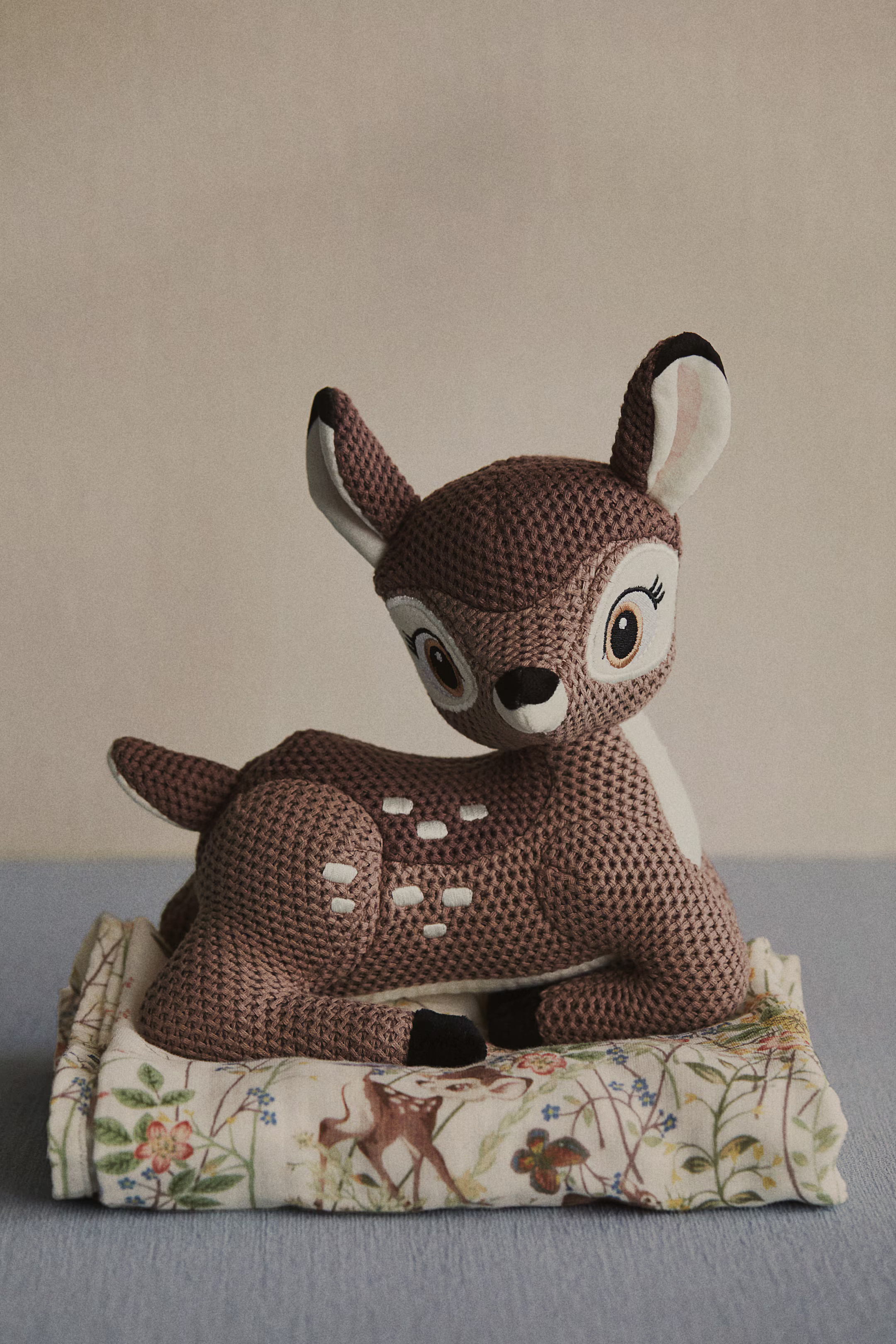 Knitted cotton rattle - Brown/Bambi - Home All | H&M GB | H&M (UK, MY, IN, SG, PH, TW, HK)