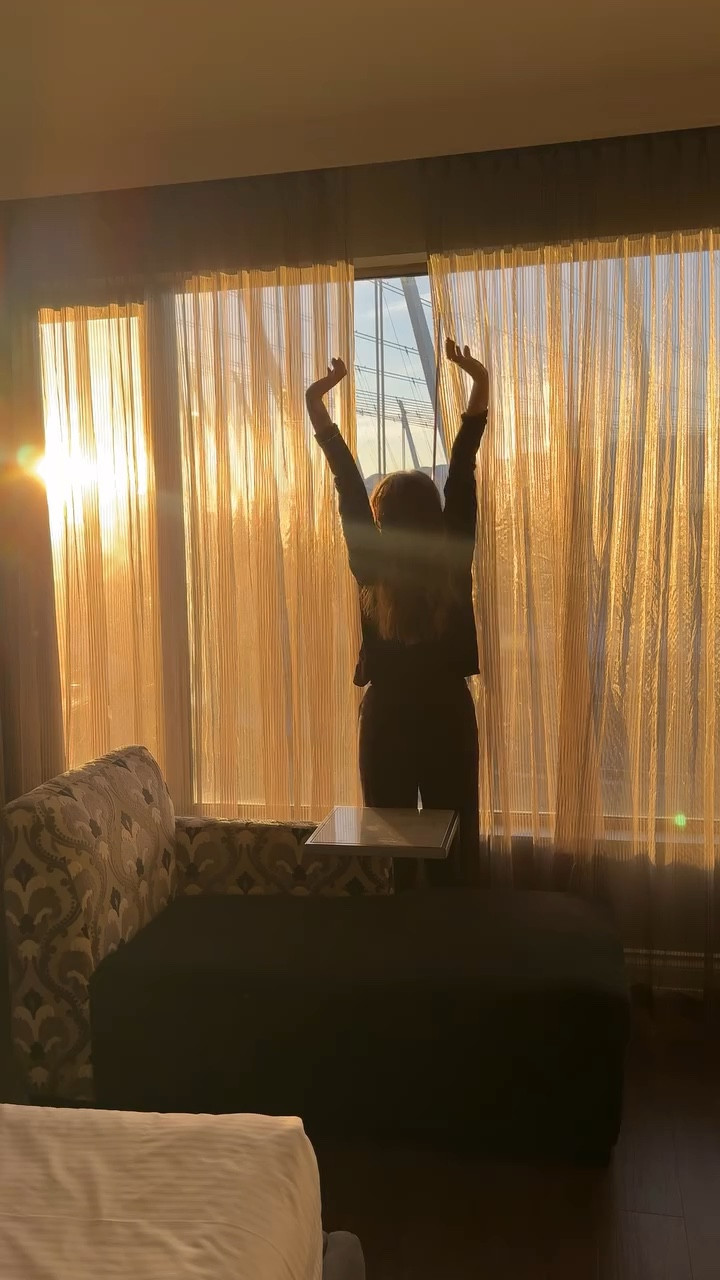 Sunday Morning in My Life || my heart is SO full after this beautiful weekend 💛💛 Vancouver absolutely showed up and showed out with this weather!!! ☀️
@georgiancourtvancouver 

#morninginmylife #sundaymorning #morningroutine #vancouvercreator