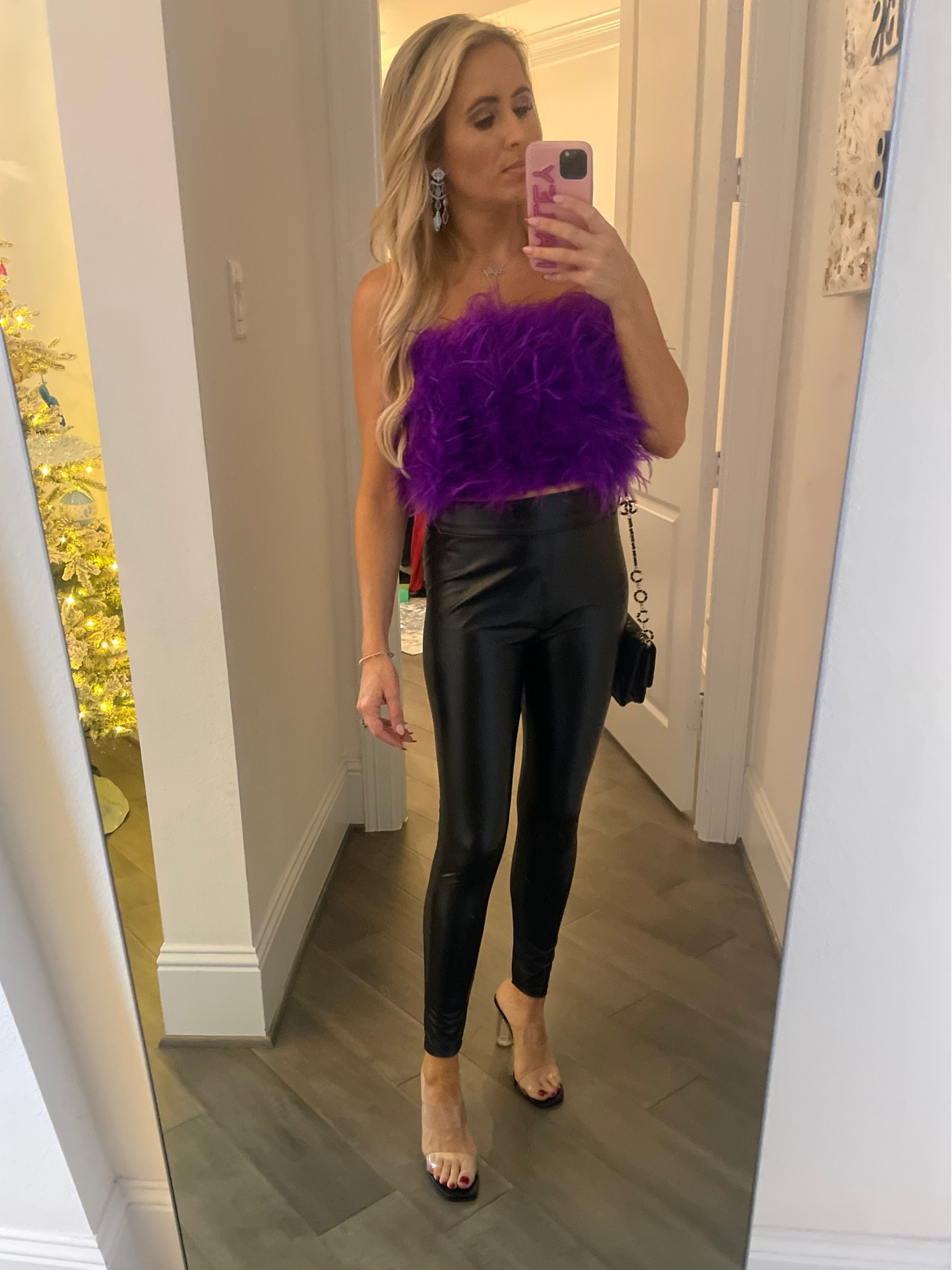 Tonight’s #OOTN - save 15 % off my feather top with code LITTLEME15. 

#LTKHoliday