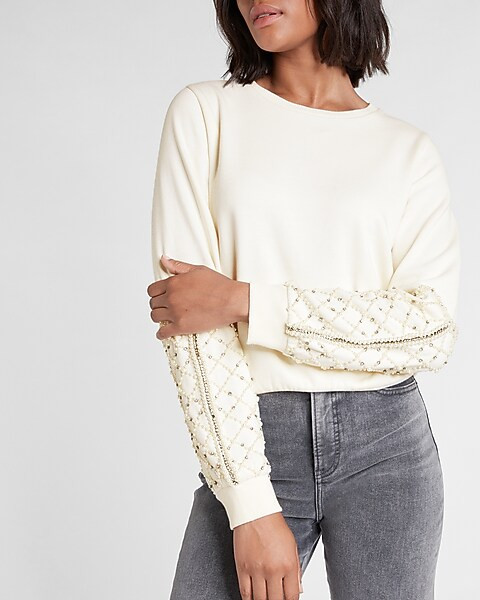 Pearl Embellished Long Sleeve Crew Neck Sweatshirt | Express
