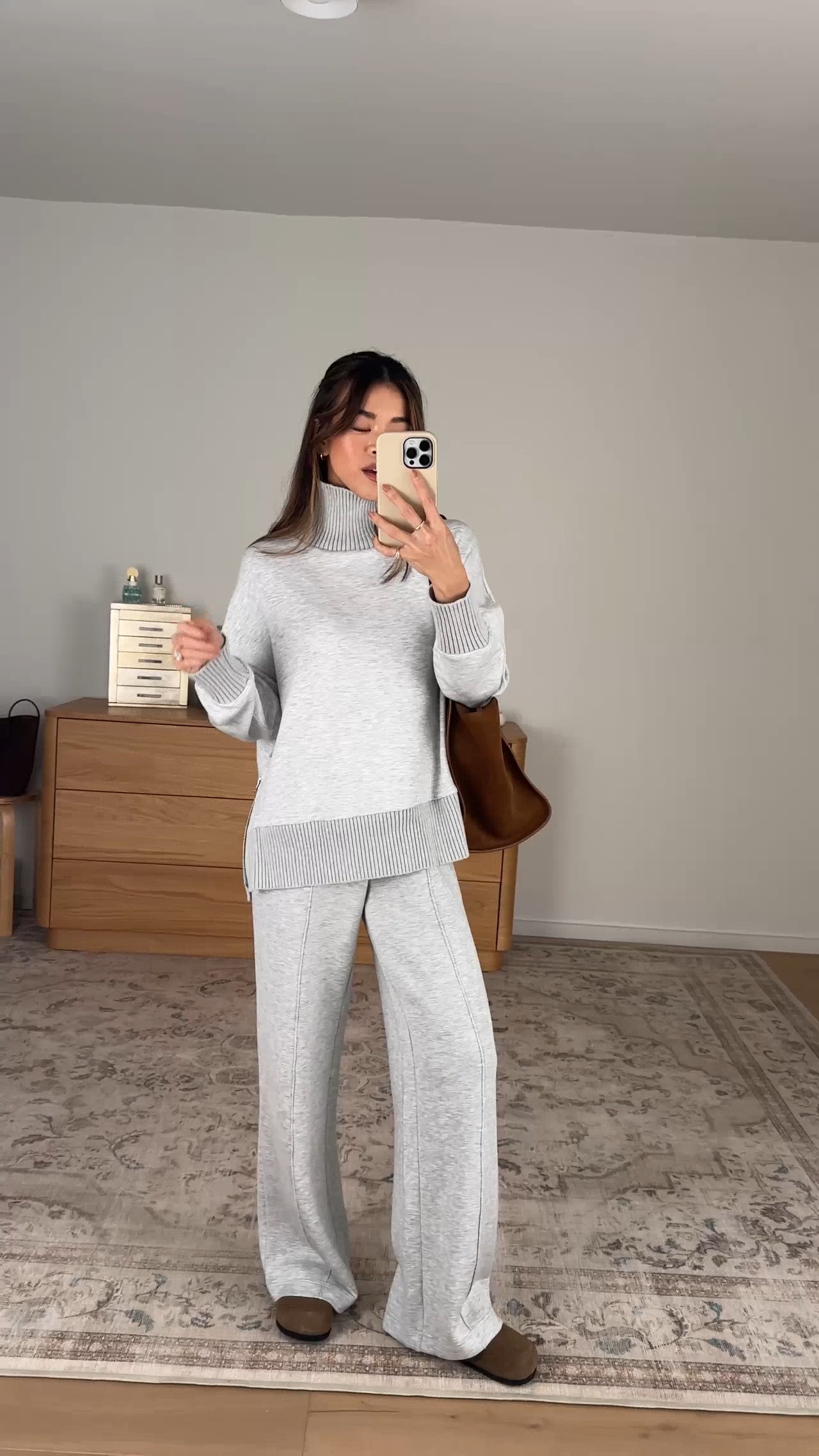 I’m obsessed with this @Varley set. 

Sizing info: 
-Varley Barker High-Neck Sweat (Size XS in Light Grey Marl) 
-Varley The Wide Leg Pant 28" (Size XXS in 28” inseam in Light Grey Marl)

petite fashion, get dressed with me, outfit inspiration, ootd, nashville outfit, Nashville influencer, petite style, vacation style, casual outfits, mom style, petite pants, fall outfits, fall outfit info, fall pants, fall outfit idea, fall top, fall sweater, fall shoes, Varley, Varley tryon, Varley unboxing, Varley for petite, sweat sets, cozy matching set

#LTKootd #LTKSeasonal #LTKPetite