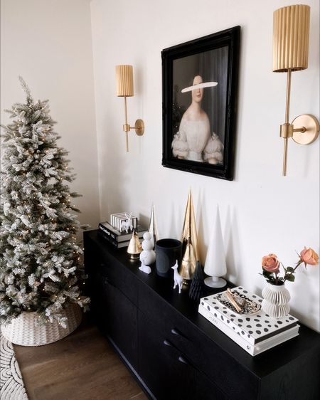 Lucy’s Whims- Holiday Home Decor

#LTKhome #LTKHoliday #LTKstyletip