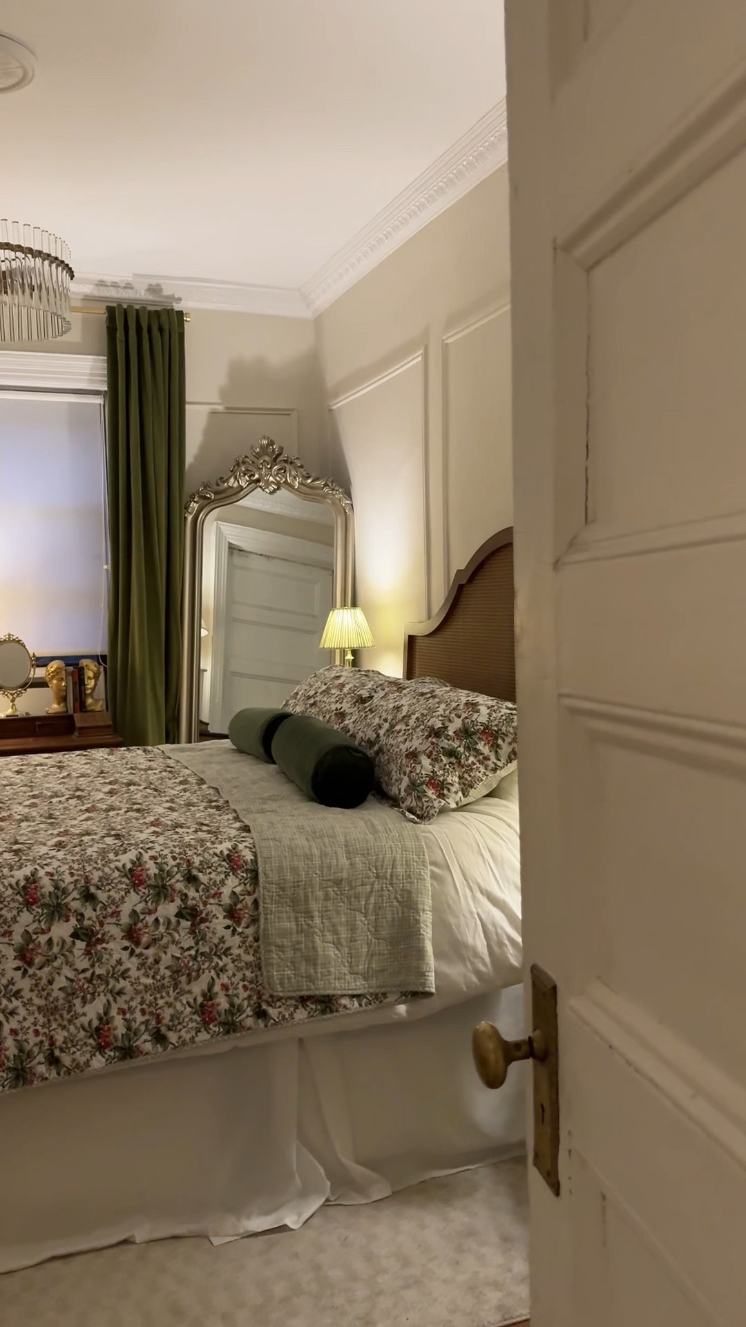 Shop my bedroom faves from @wayfair Black Friday Preview! #onlyatwayfair Up to 70% off and fast shipping! #wayfairpartner #ad #wayfair 

#LTKSaleAlert #LTKHome