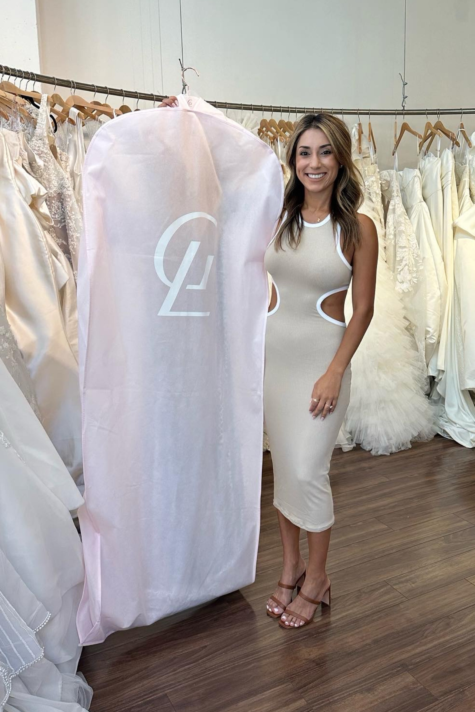 This maxi dress is the perfect staple dress. I have it in a couple different colors all linked below. I’ve also styled it with sneakers for a more casual look. 

#LTKfindsunder50 #LTKfindsunder100 #LTKsalealert