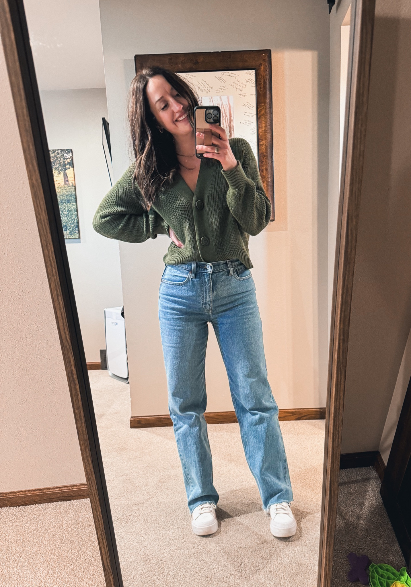 The best wide leg jeans! TTS, wearing a 26

#abercrombie #widelegjeans