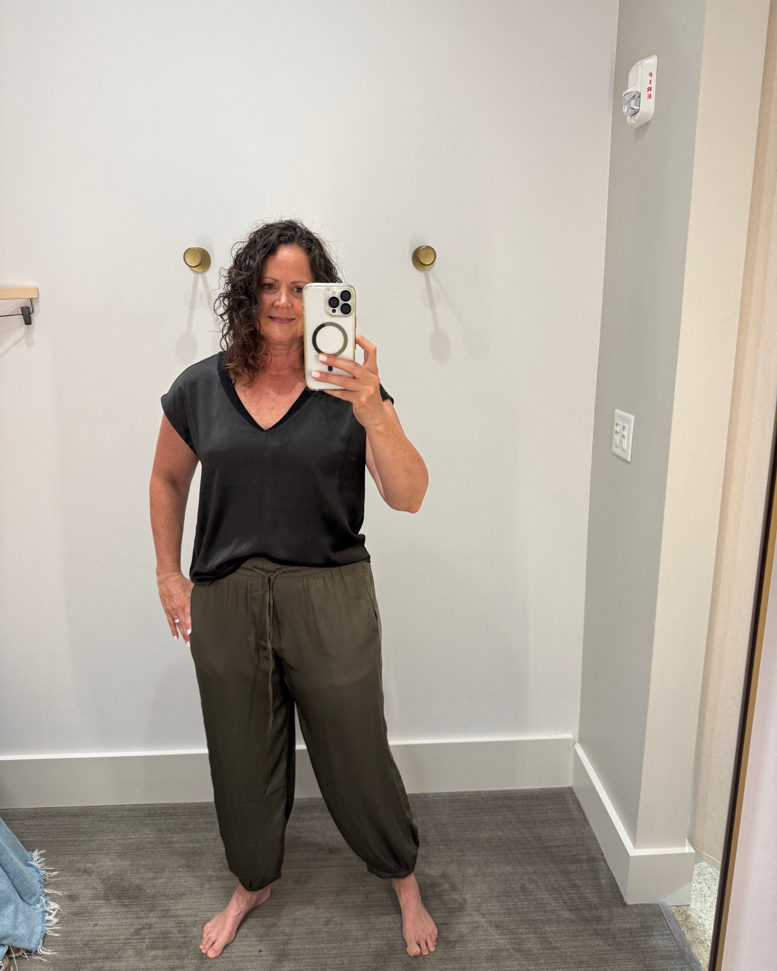Evereve try on session