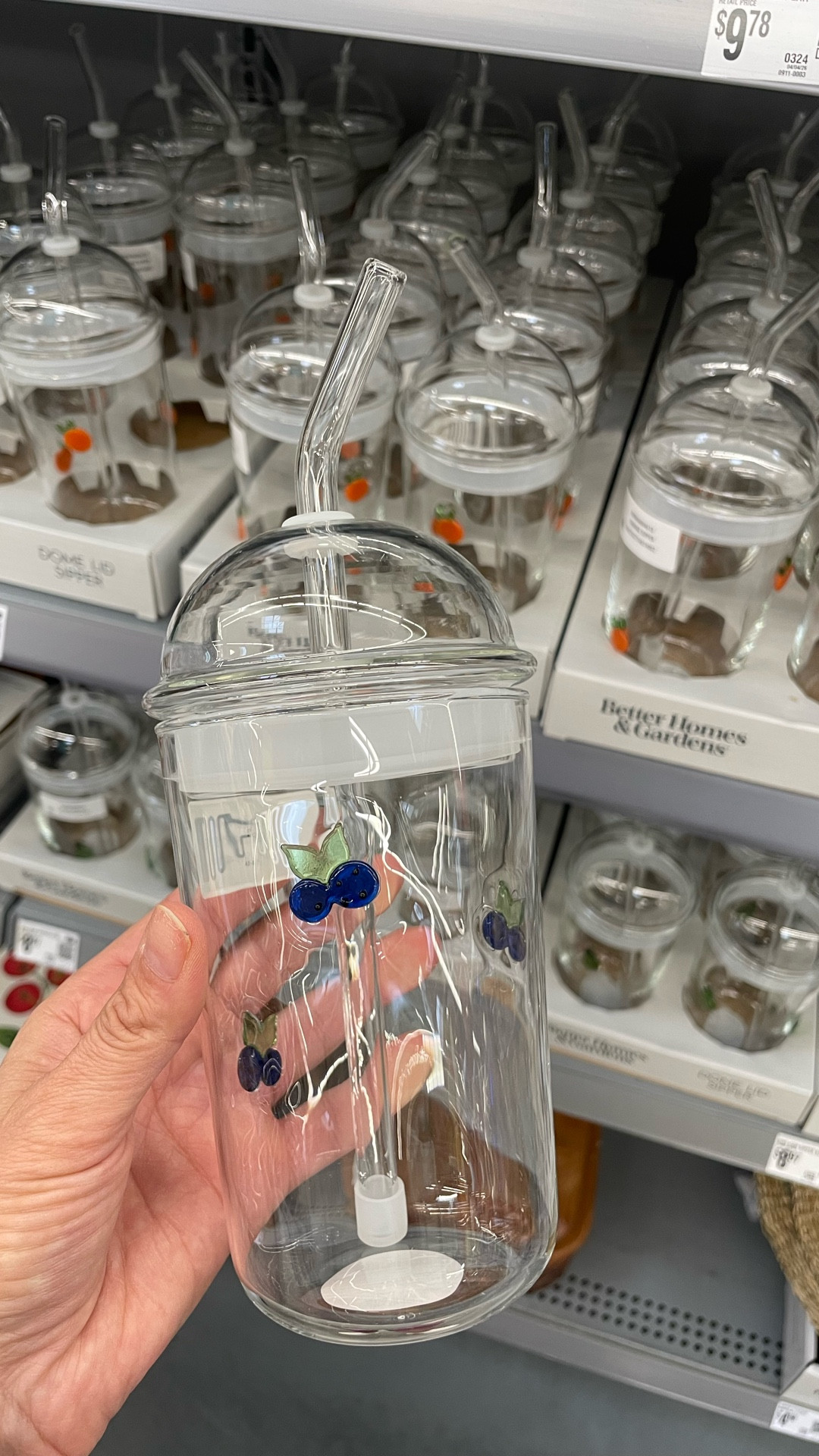 $9 icon glasses with lid and straw perfect for your iced coffee, tea, or water. These are glass which immediately upgrades them 

#LTKfoodie #LTKHome #LTKSeasonal