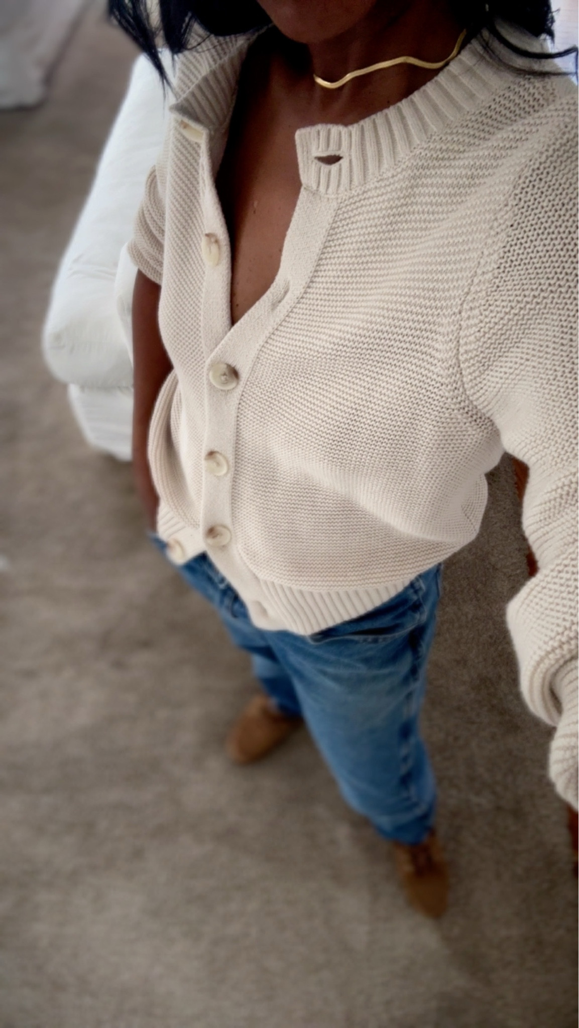 I’ve been loving this neutral top from @oldnavy 🤎 comfortable, stylish, and affordable!