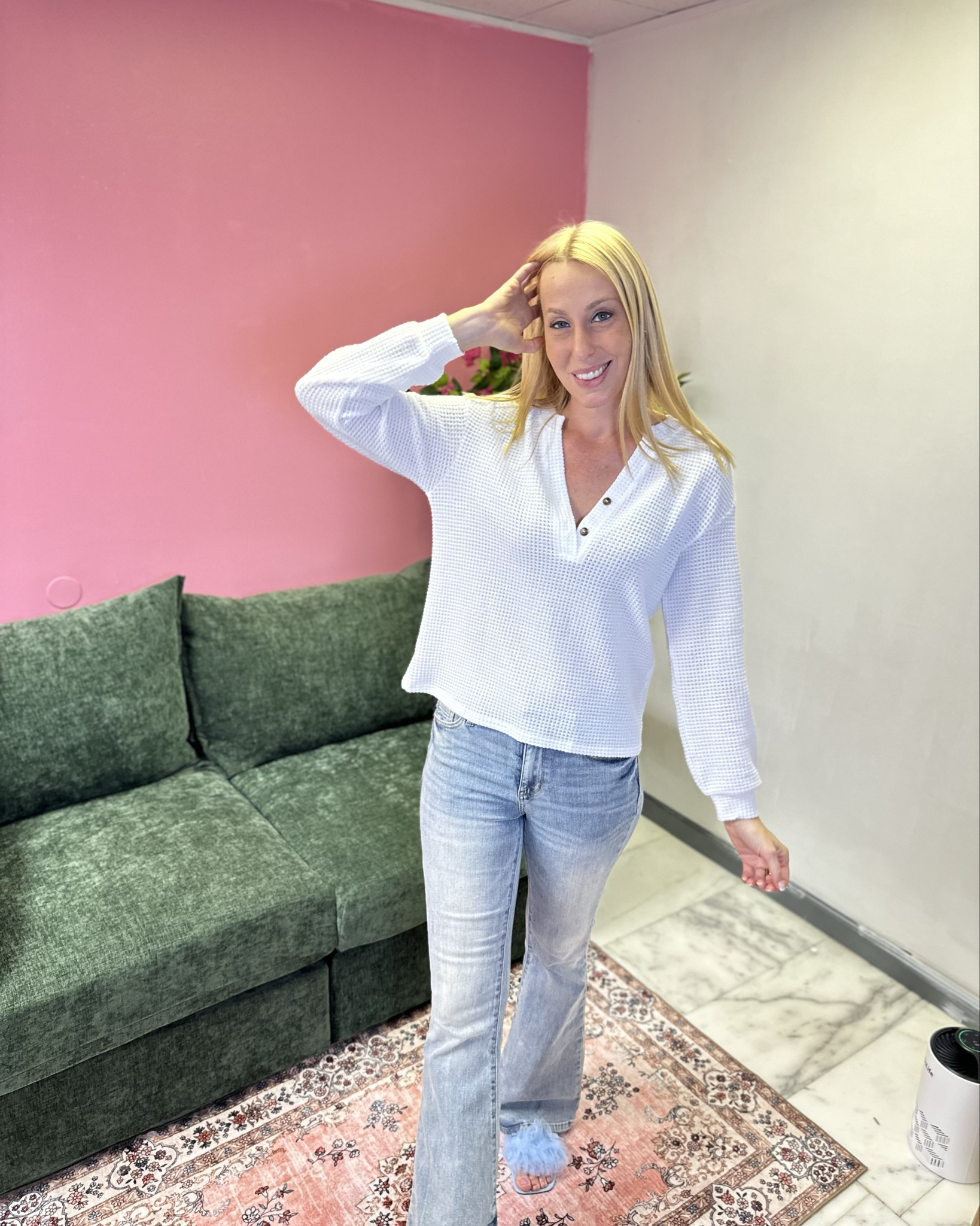 Hello 👋 white cozy fall pullover
🤍this is made of light weight waffle knit material
🤍it is stretchy and very loose fitting 
🤍 fits true to size, wearing size small and I am 5’10”

#LTKStyleTip #LTKFindsUnder100 #LTKFindsUnder50