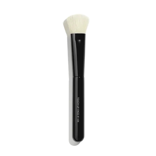 CHANEL LES PINCEAUX DE CHANEL Touch-Up Face Brush N°104 | Chanel, Inc. (US)