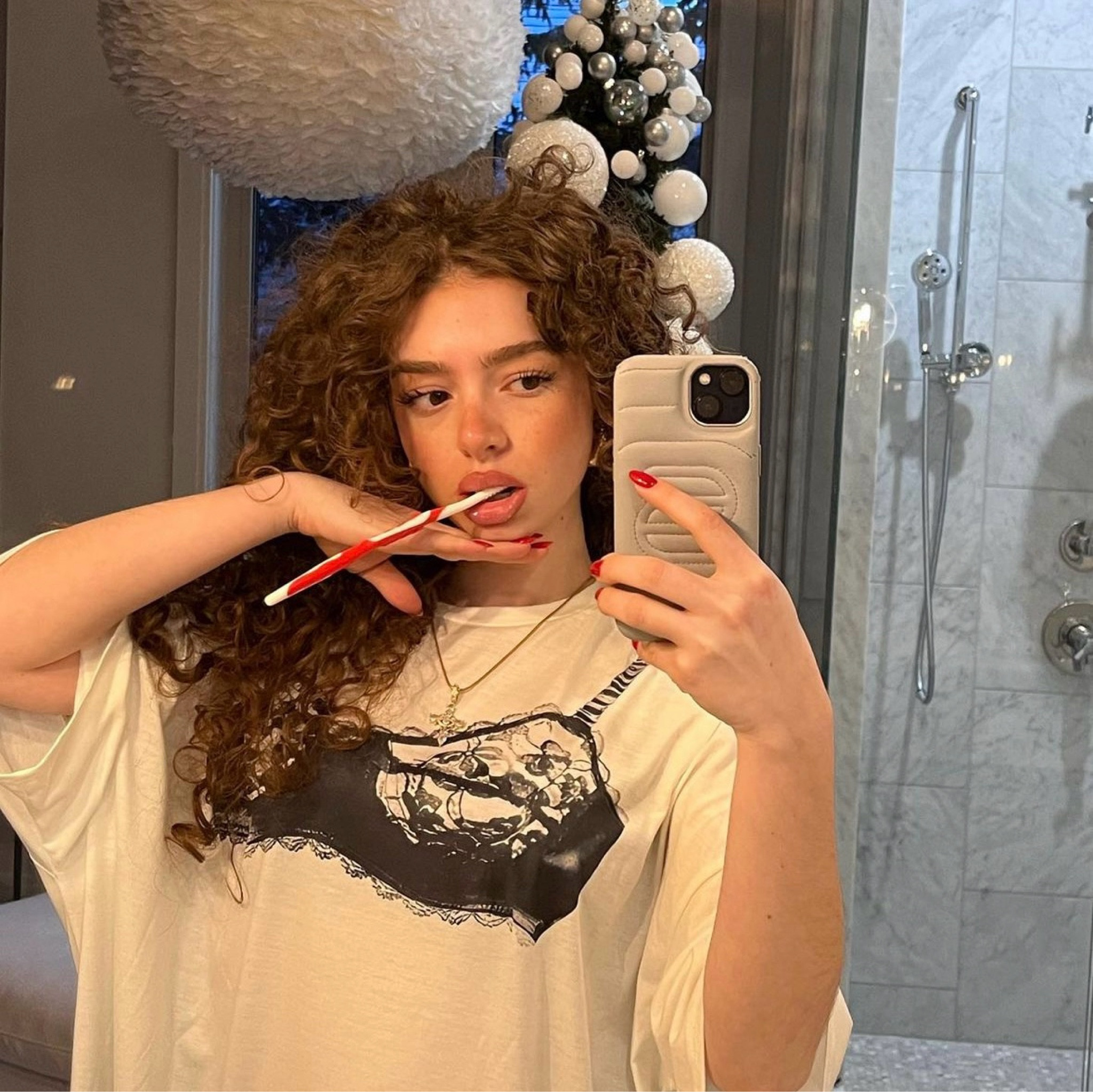 Makeup!

#LTKBeauty #LTKFindsUnder100 #LTKFindsUnder50