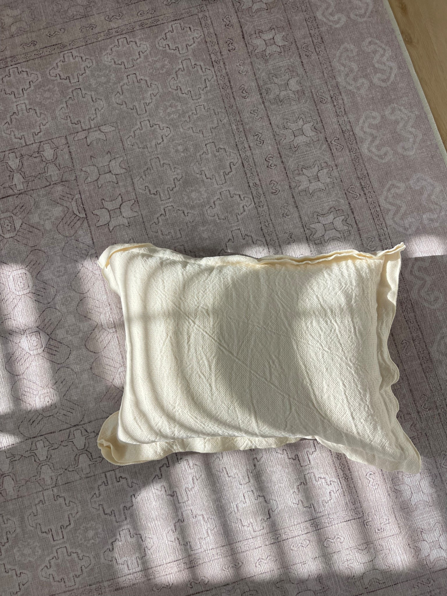 new pillow from sezane 🤍✨

#LTKHome #LTKFindsUnder100