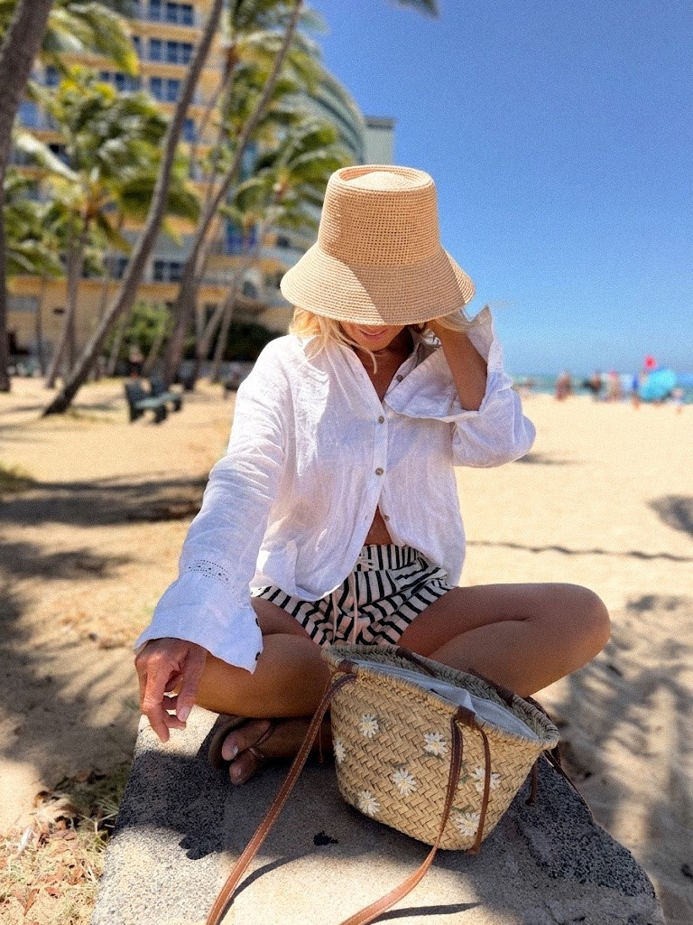 My hat is cooler than yours 😜

#LTKootd #LTKU #LTKSeasonal