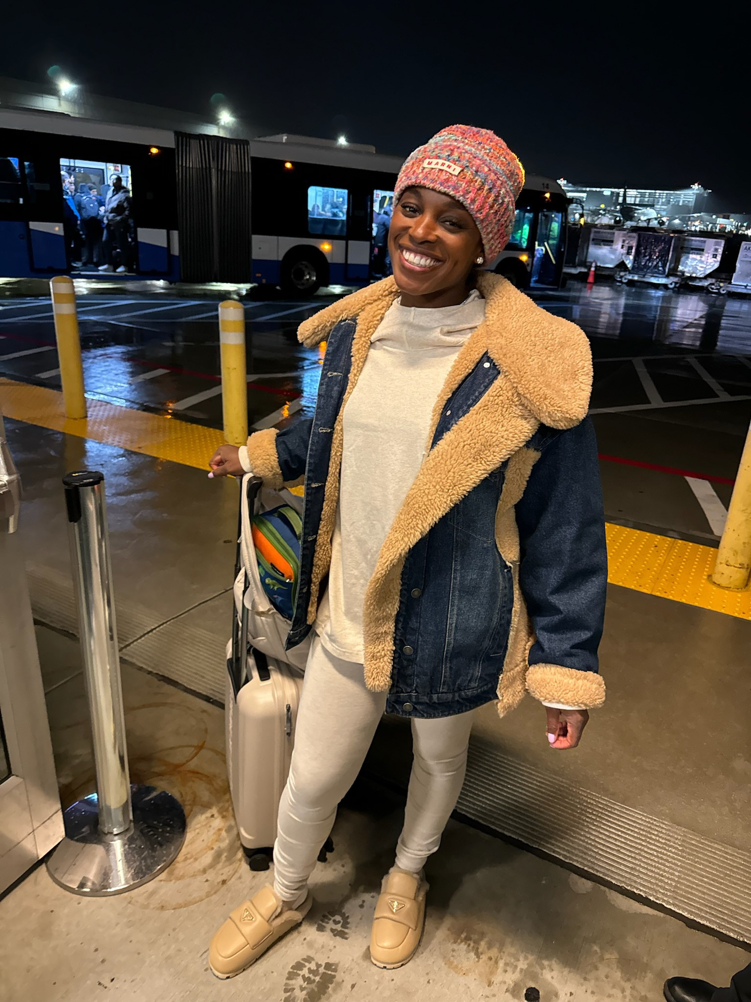 Doha, here we come! ✈️🇶🇦

#LTKfindsunder100 #LTKshoecrush #LTKtravel