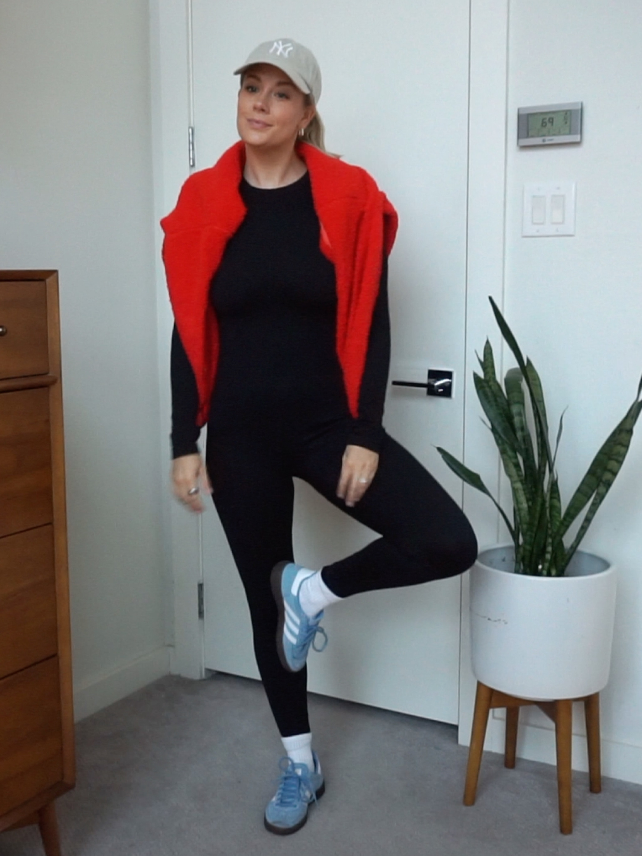 OQQ outfit of the day 
Use code ‘hikelly’ for 30% off everything 
@oqqsports
@shop.ltk
#liketkit