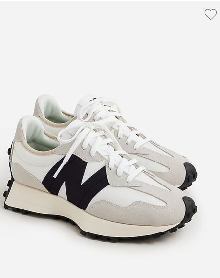 New balance sneakers 


#LTKstyletip #LTKshoecrush #LTKtravel