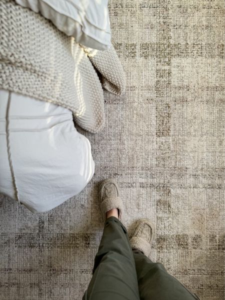 My favorite neutral rug! 

Area rug, beige rug, loloi rug, Angela rug rug, bedroom rug, living room rug, entryway rug, dining room rug, nursery rug, home decor, primary roomm

#LTKhome
