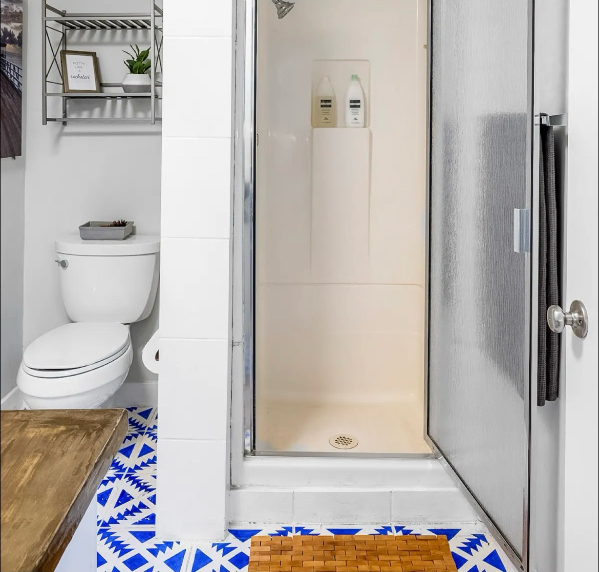 Bathroom Essentials & Decor