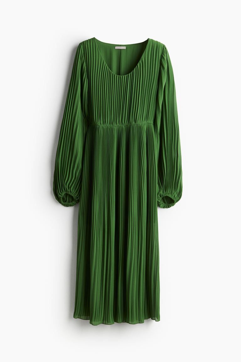 Pleated Chiffon Dress - Low-cut Neckline - Long sleeve - Green - Ladies | H&M US | H&M (US + CA)